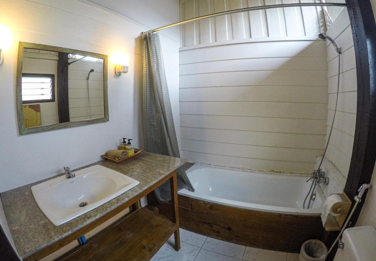 Colonial Suite - Photo 4