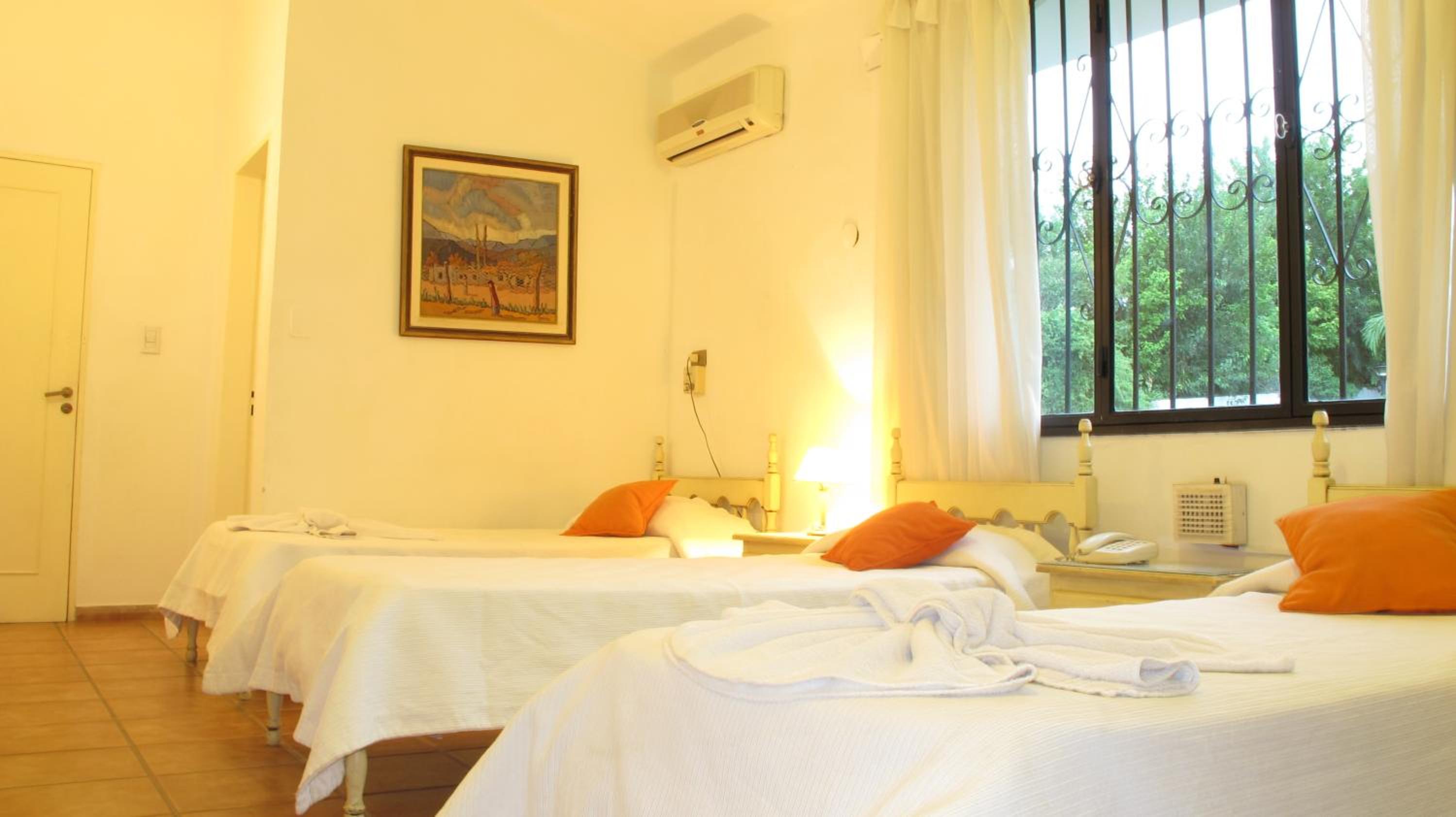 Two Connecting Double Rooms photo 3