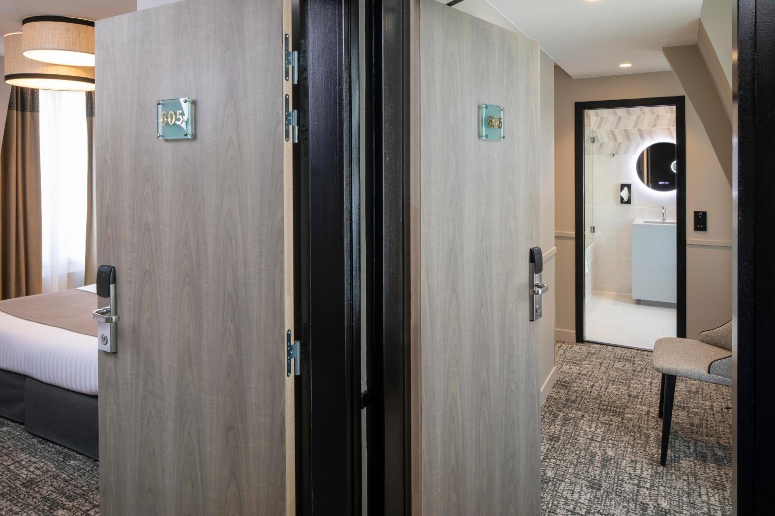 Communicating Rooms (6 Persons)