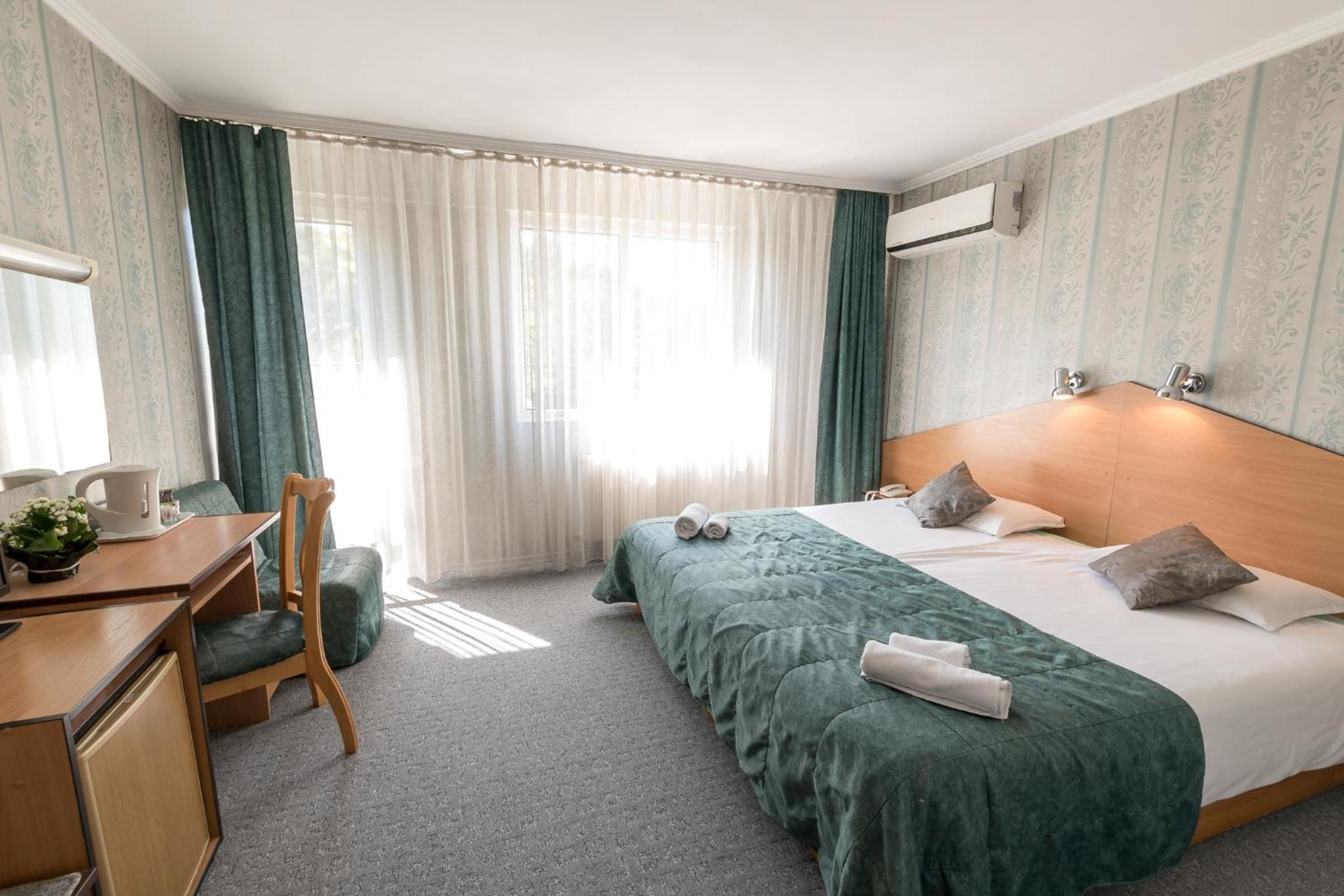 Standard Double Room - Photo 4