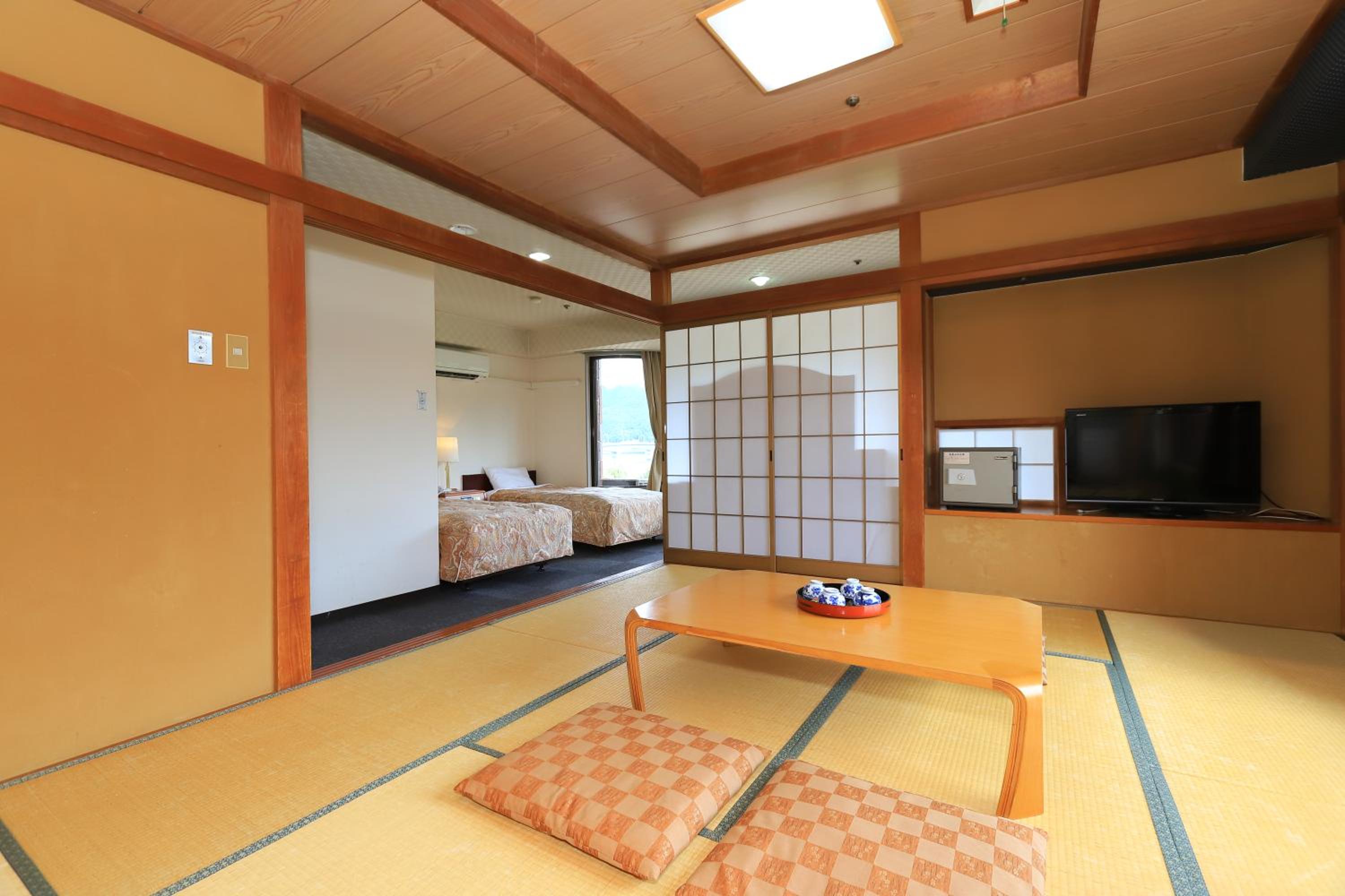 Room with Tatami Area - Non-Smoking - Photo 1