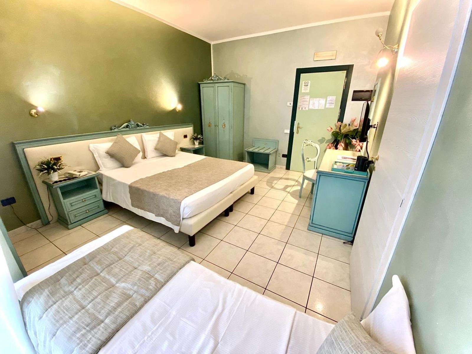 Triple Room - Photo 1
