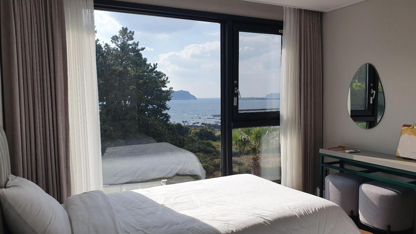 Standard Twin Room - Photo 14