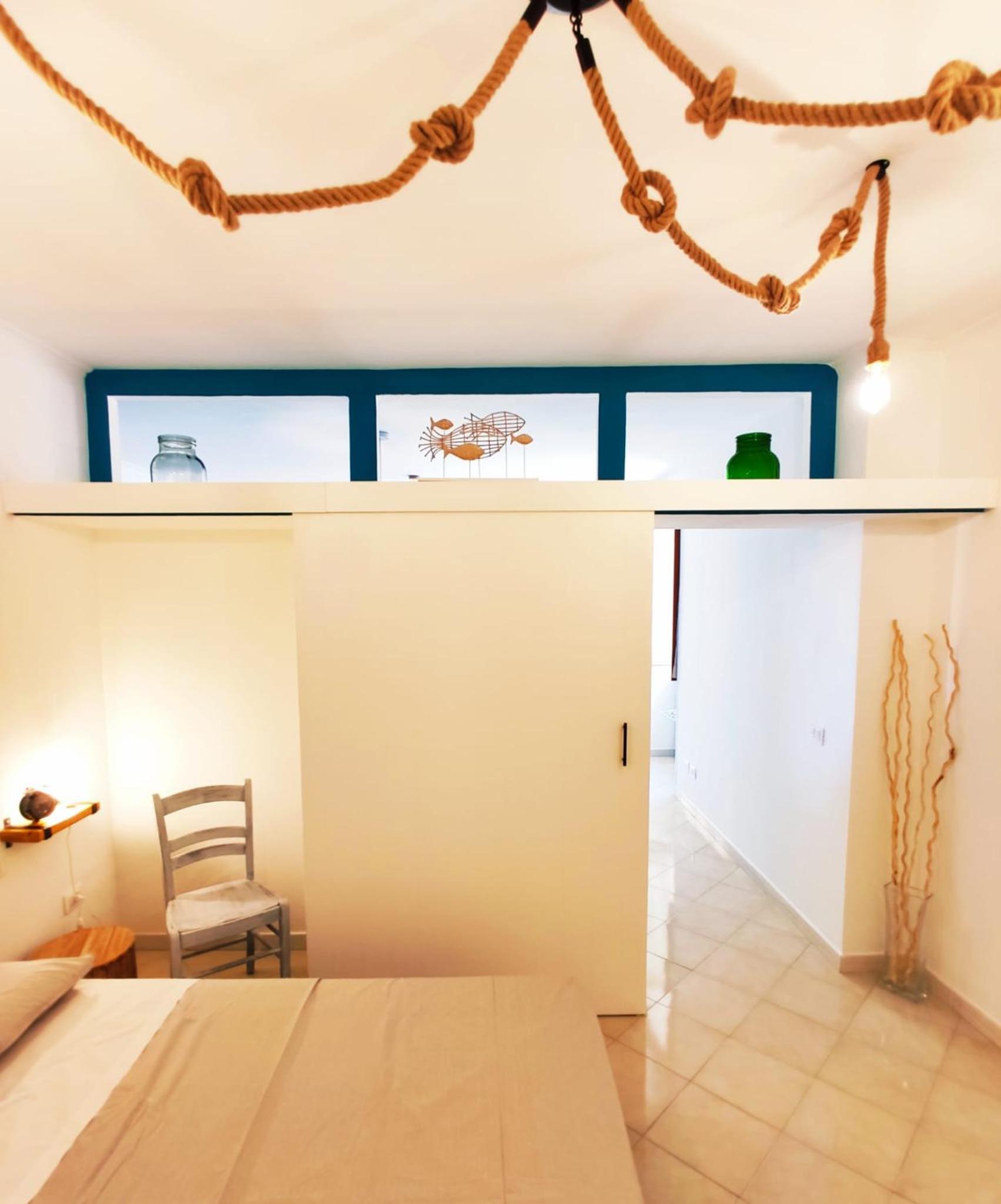 Apartment with Sea View - Photo 8