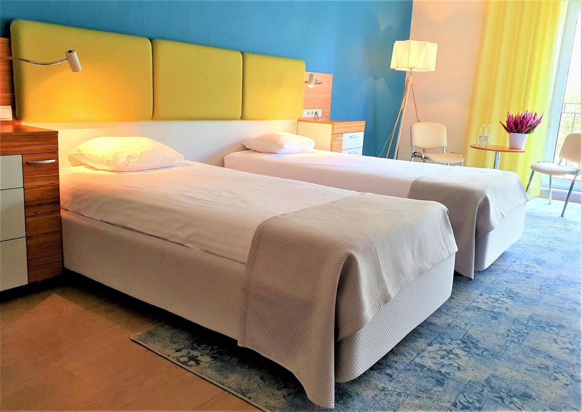 Large Twin Room