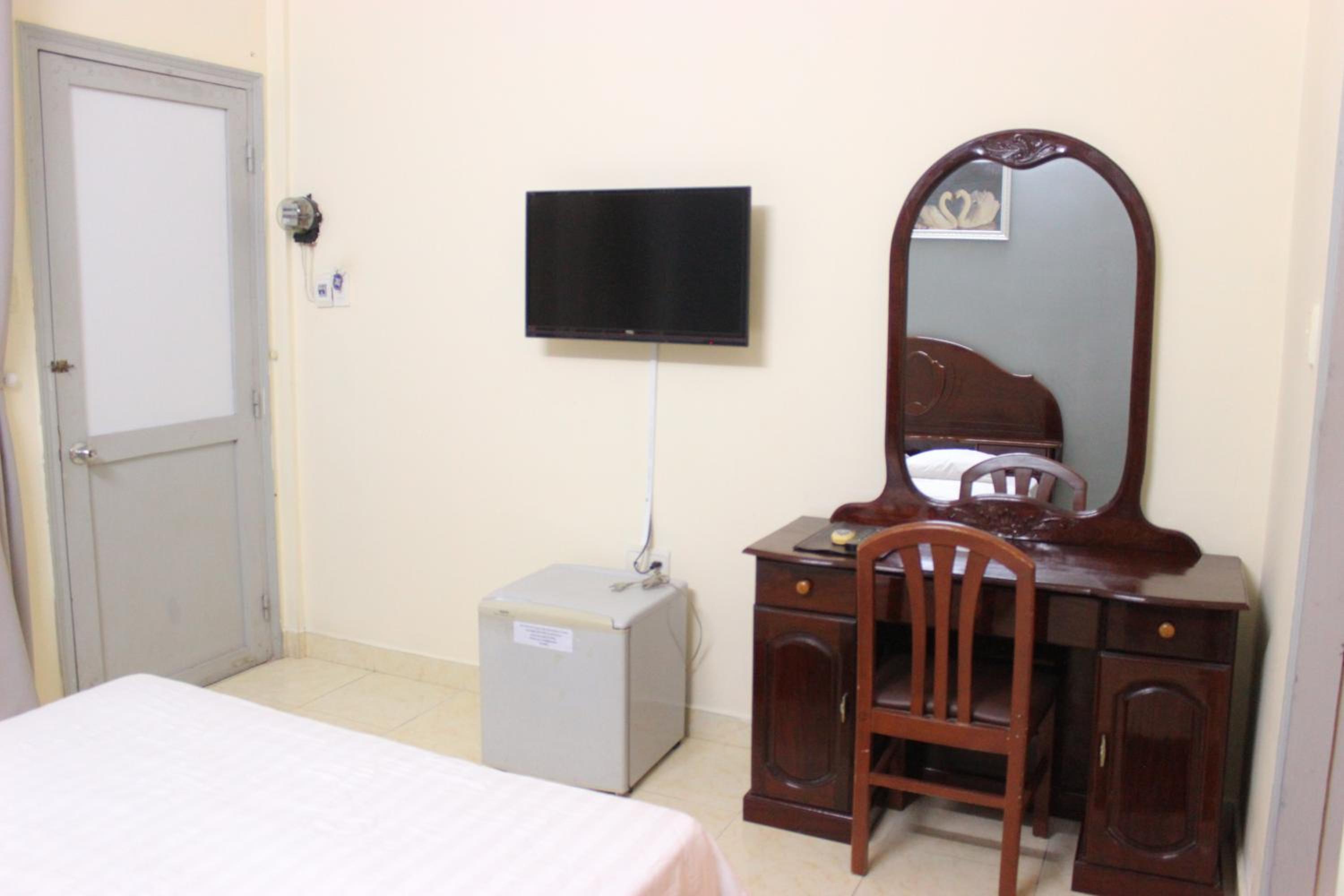 Budget Double or Twin Room - Photo 3