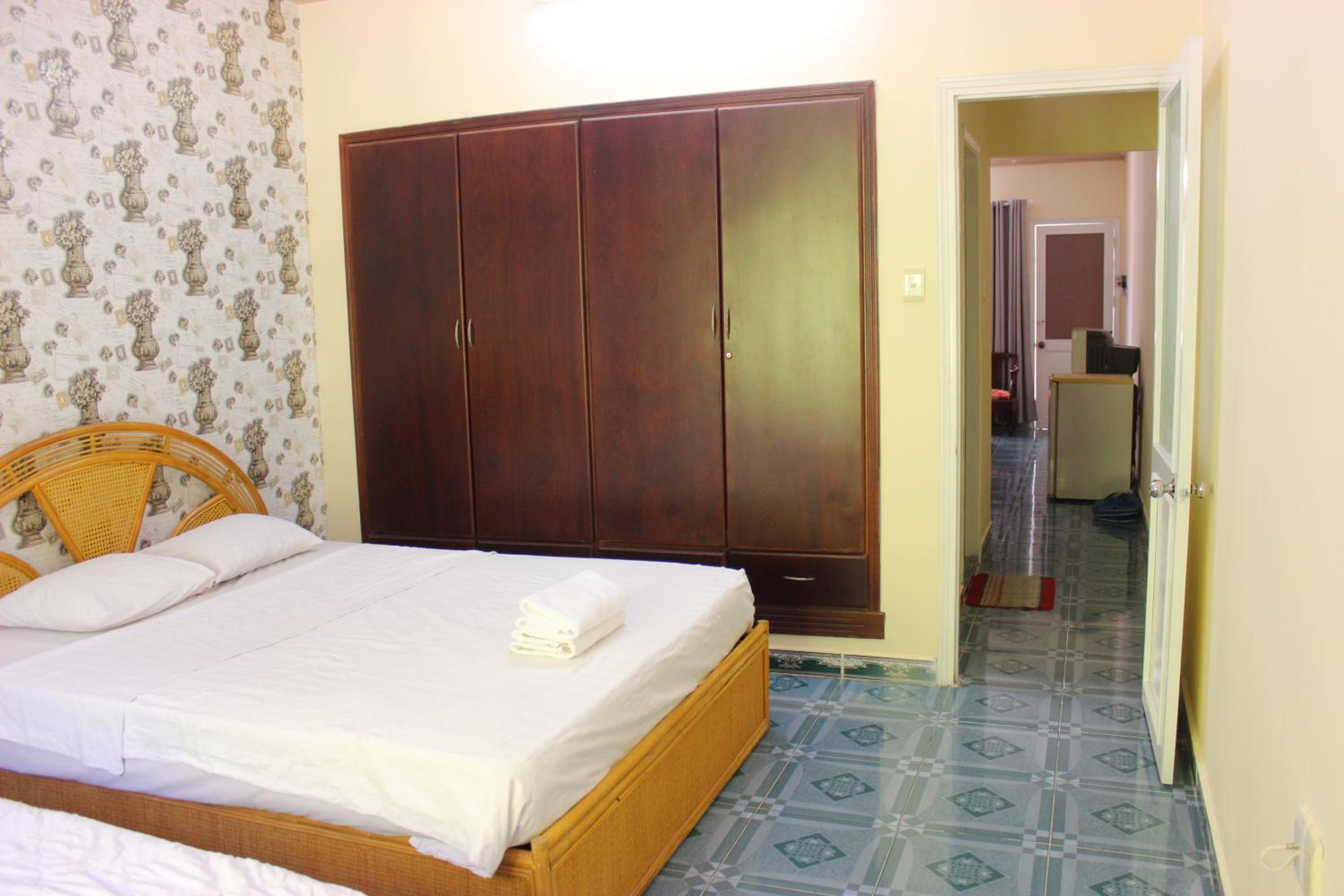 Family Room with Private Bathroom - Photo 1