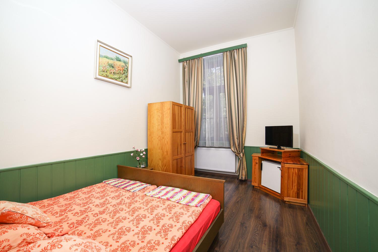 Double Room with Private Bathroom - Photo 1