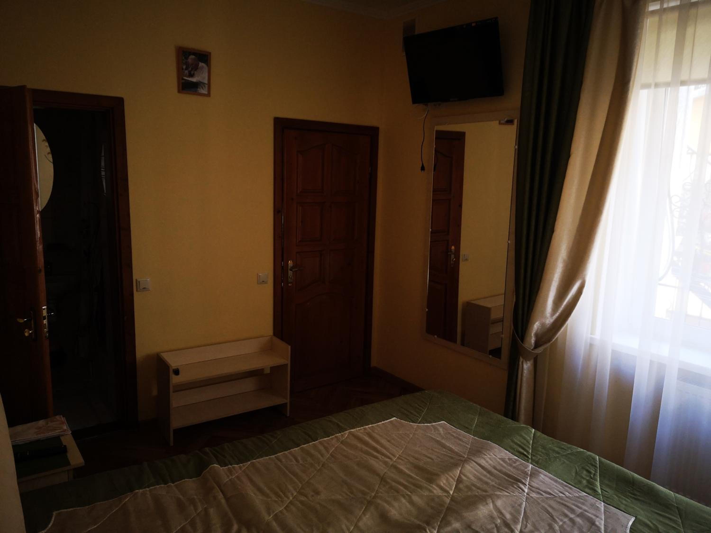 Single Room photo 2