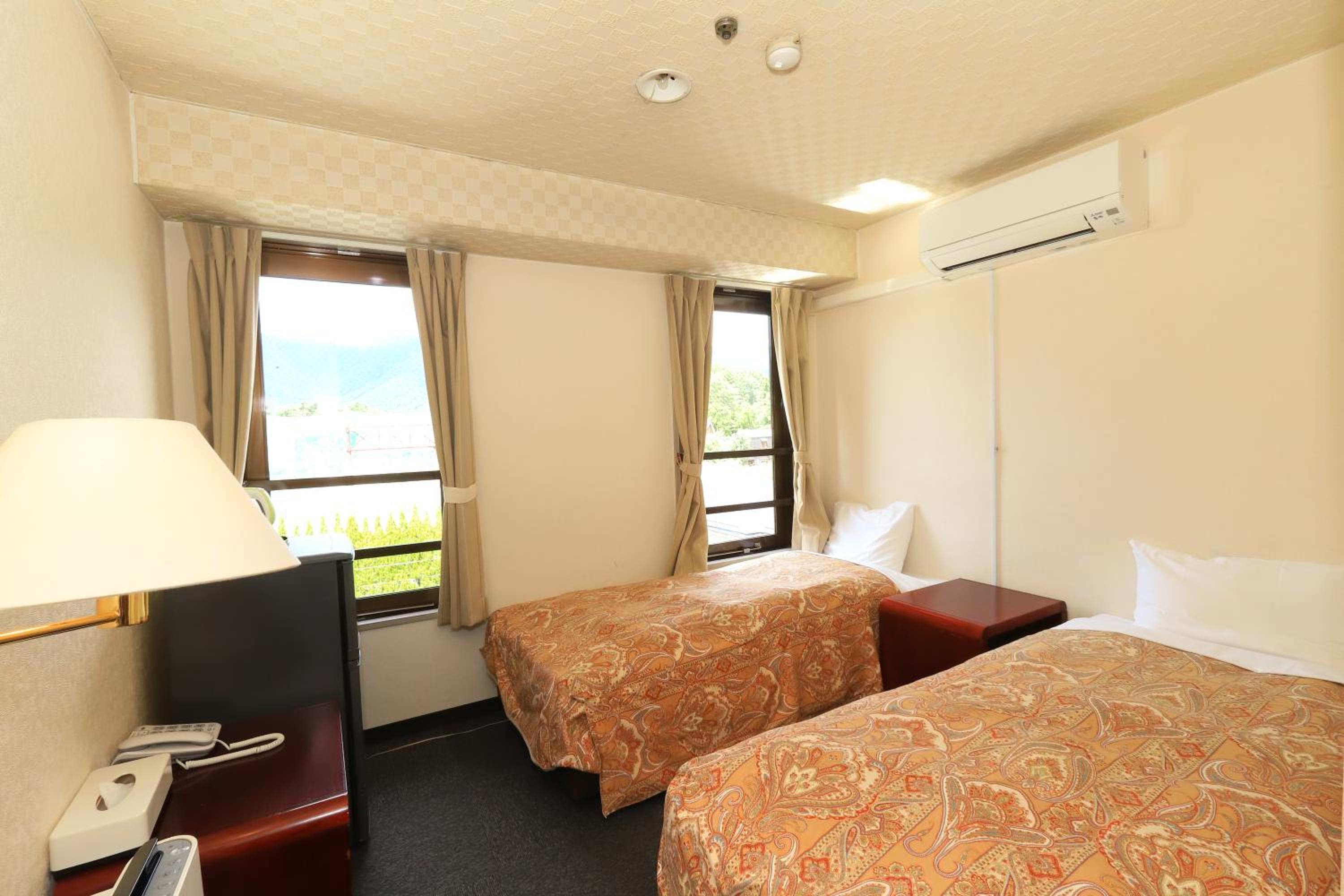 Twin Room - Photo 5