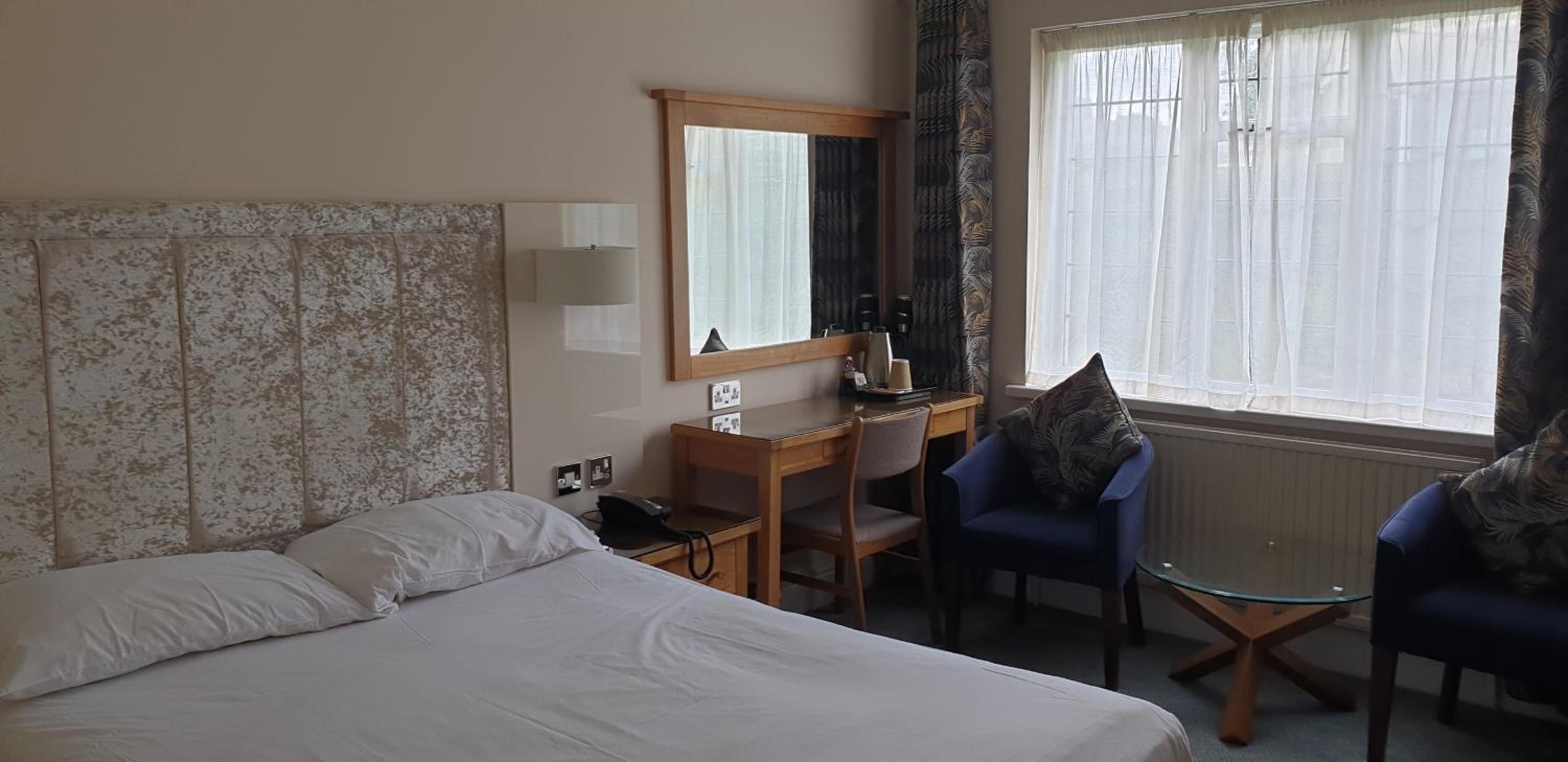 Standard Double Room - Photo 10