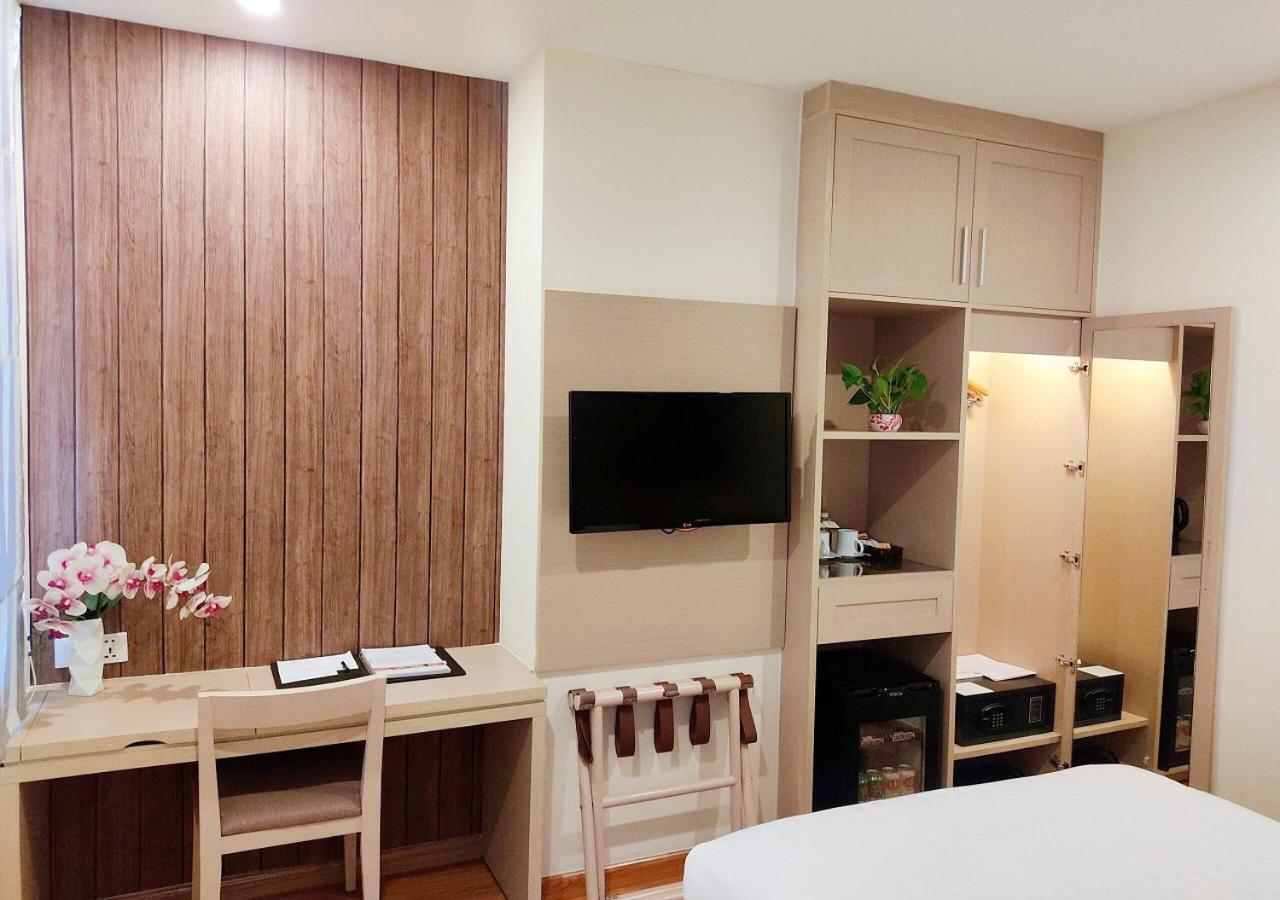 Superior Room (No Window) photo 3
