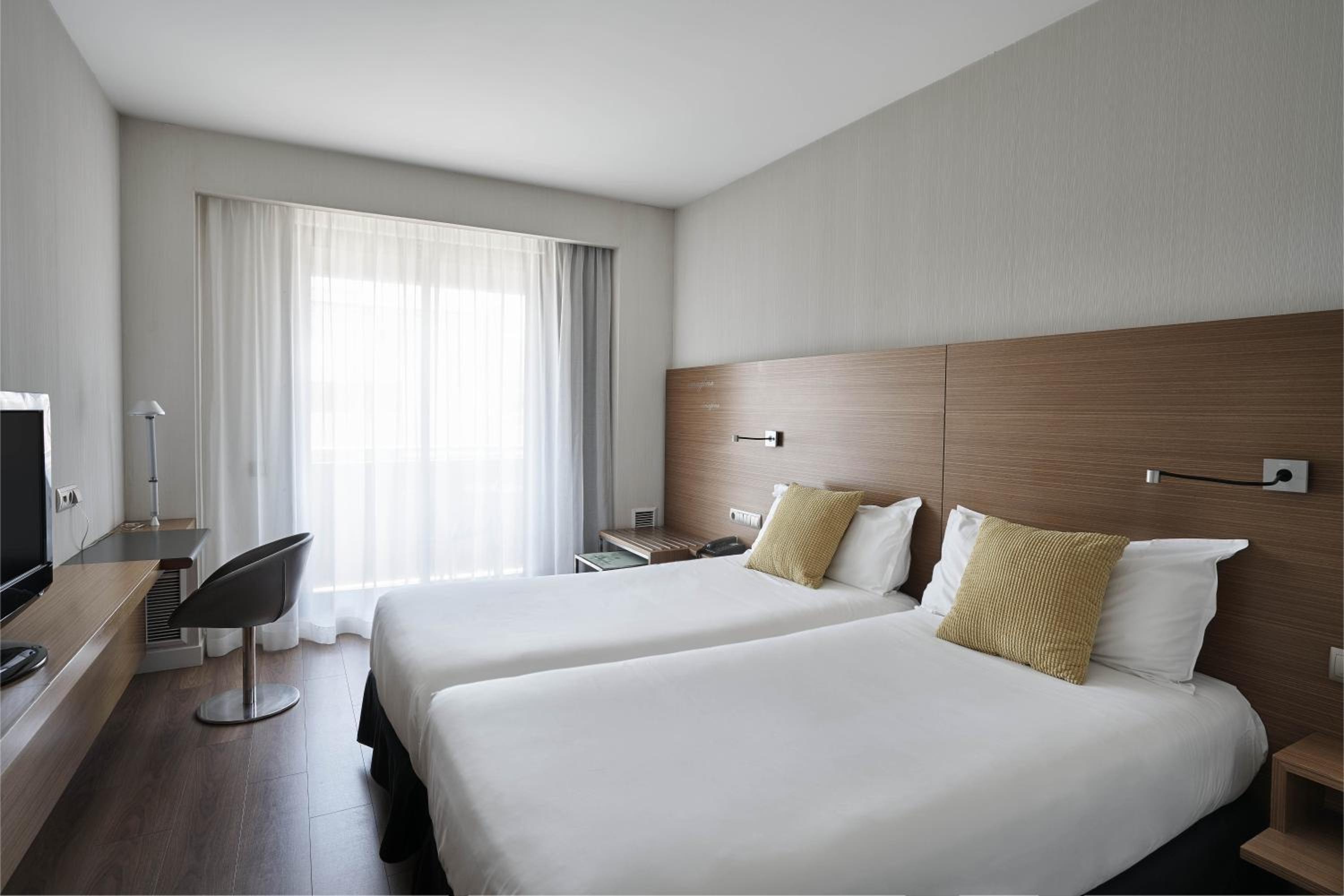 Standard Double Room - Photo 1