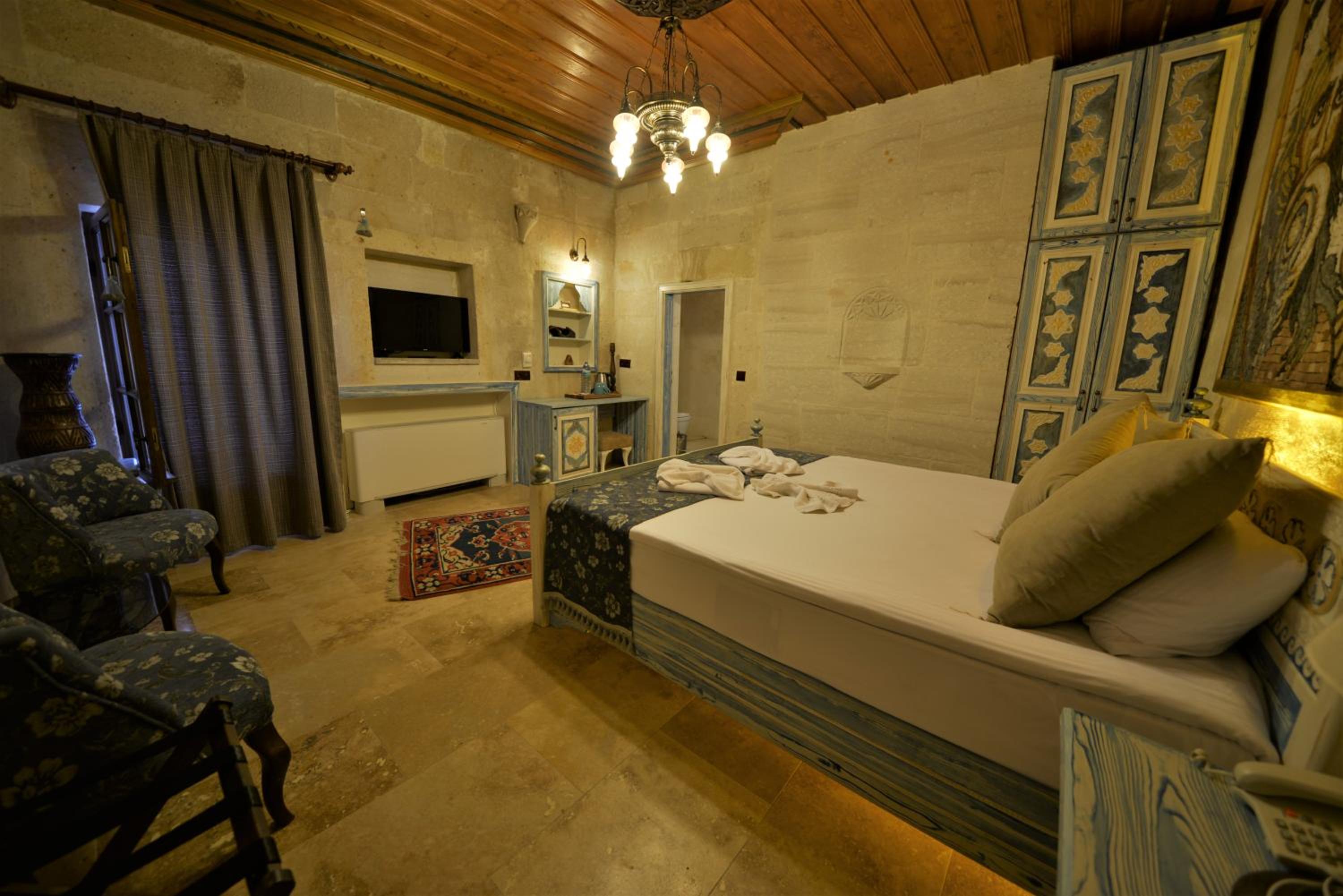 Deluxe Double Room - Photo 1