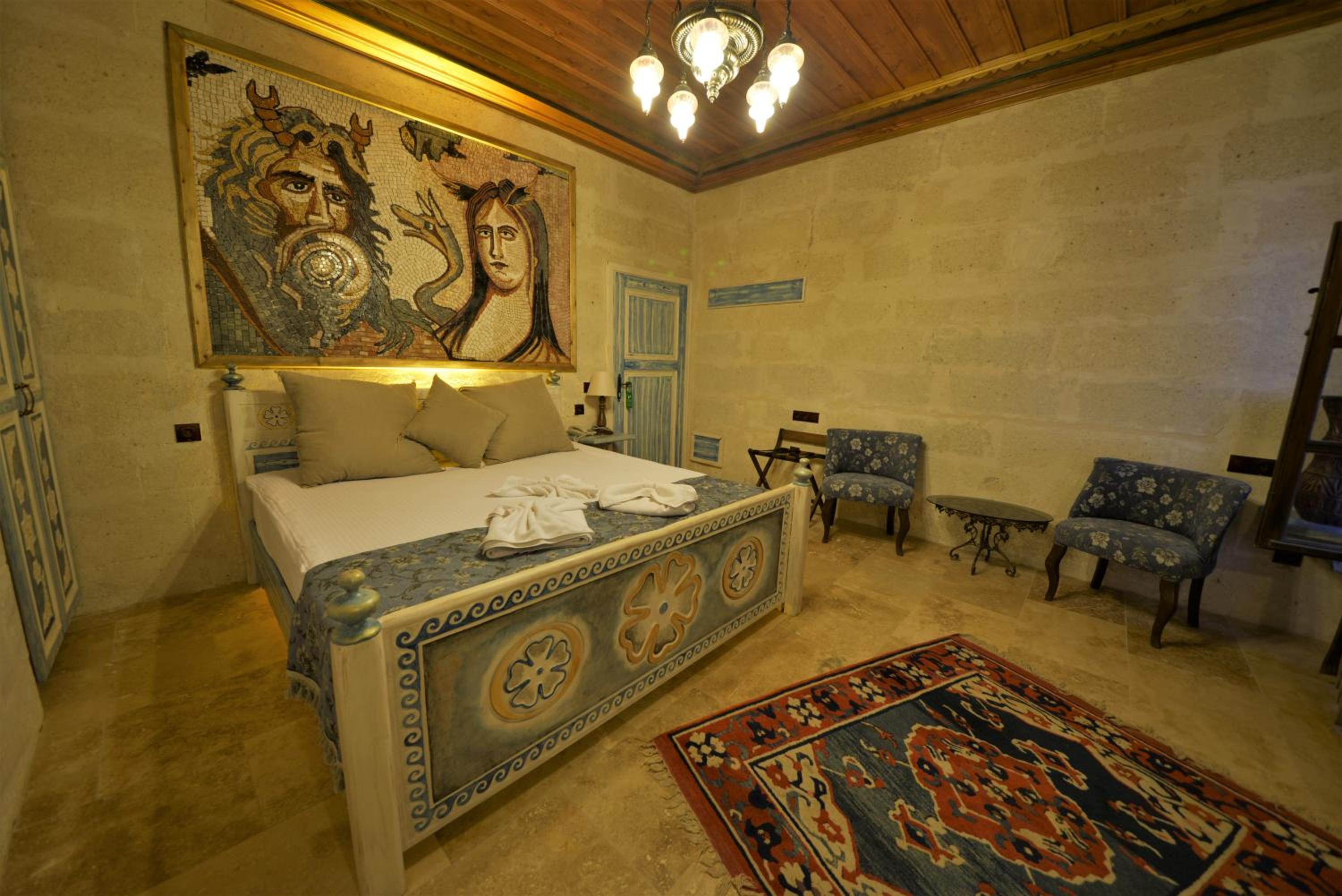 Deluxe Double Room - Photo 14