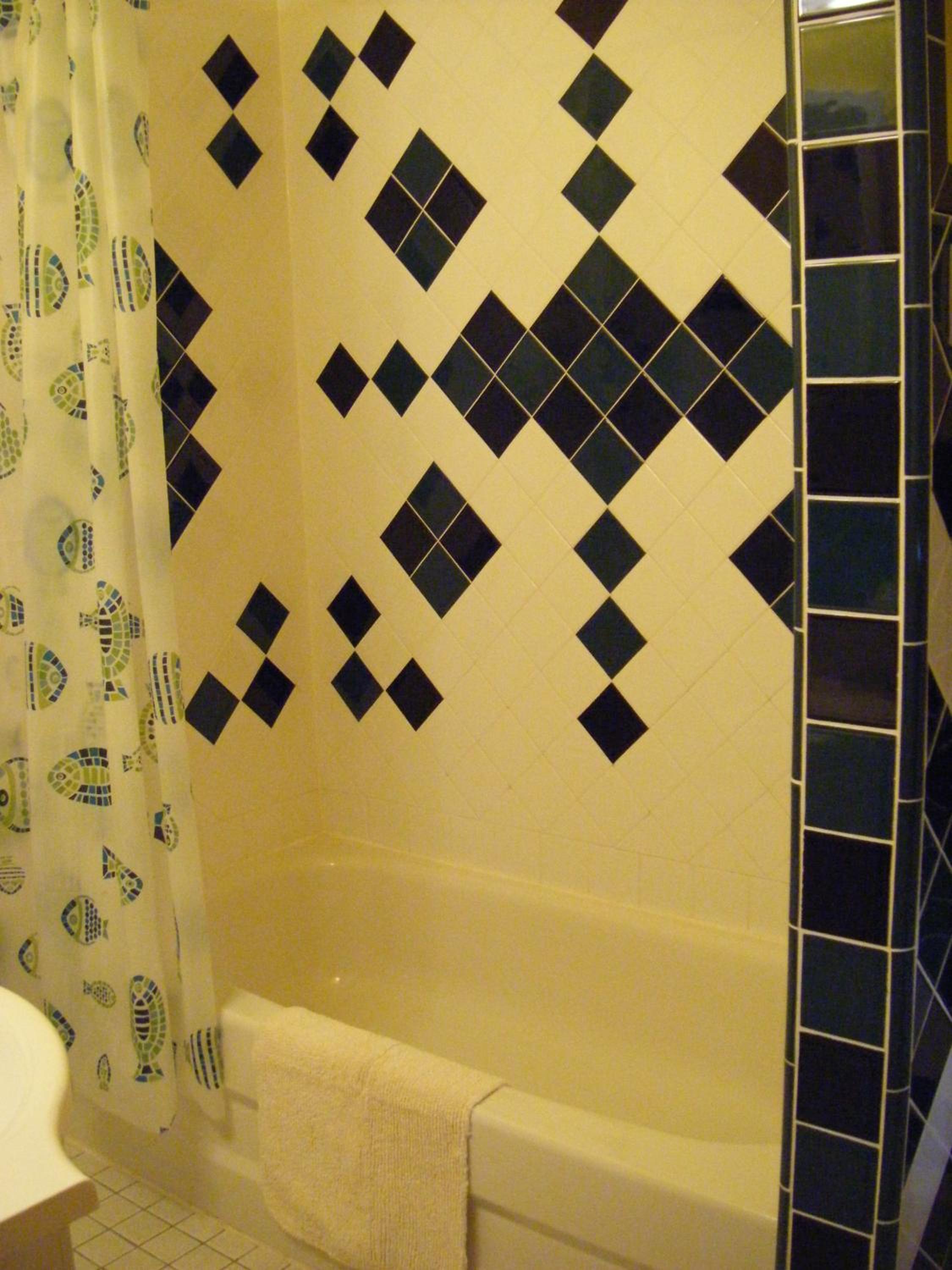 Queen Room with Ensuite Bathroom photo 2
