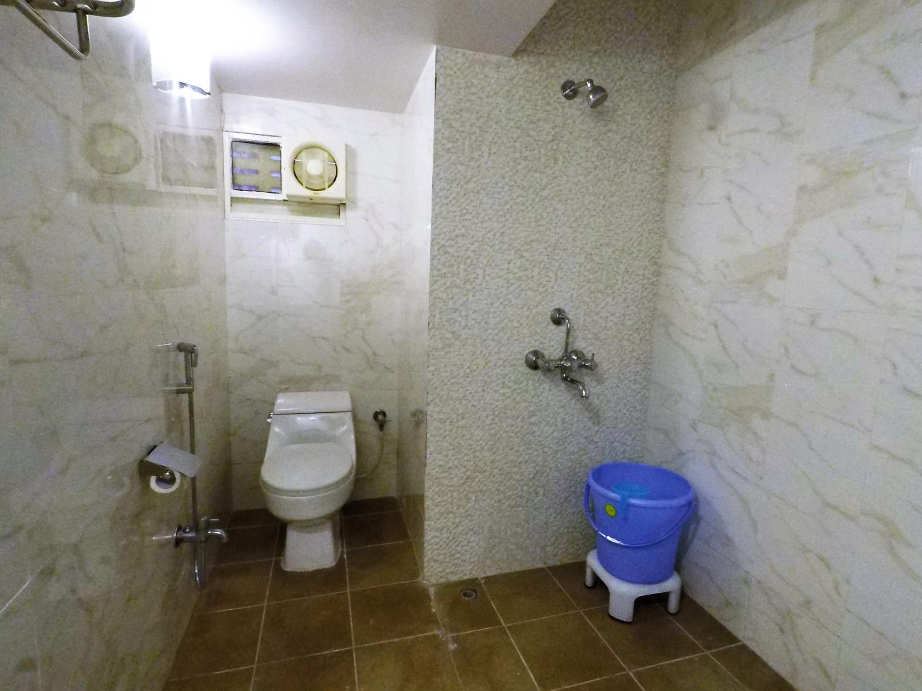 Budget Double Room - Photo 3