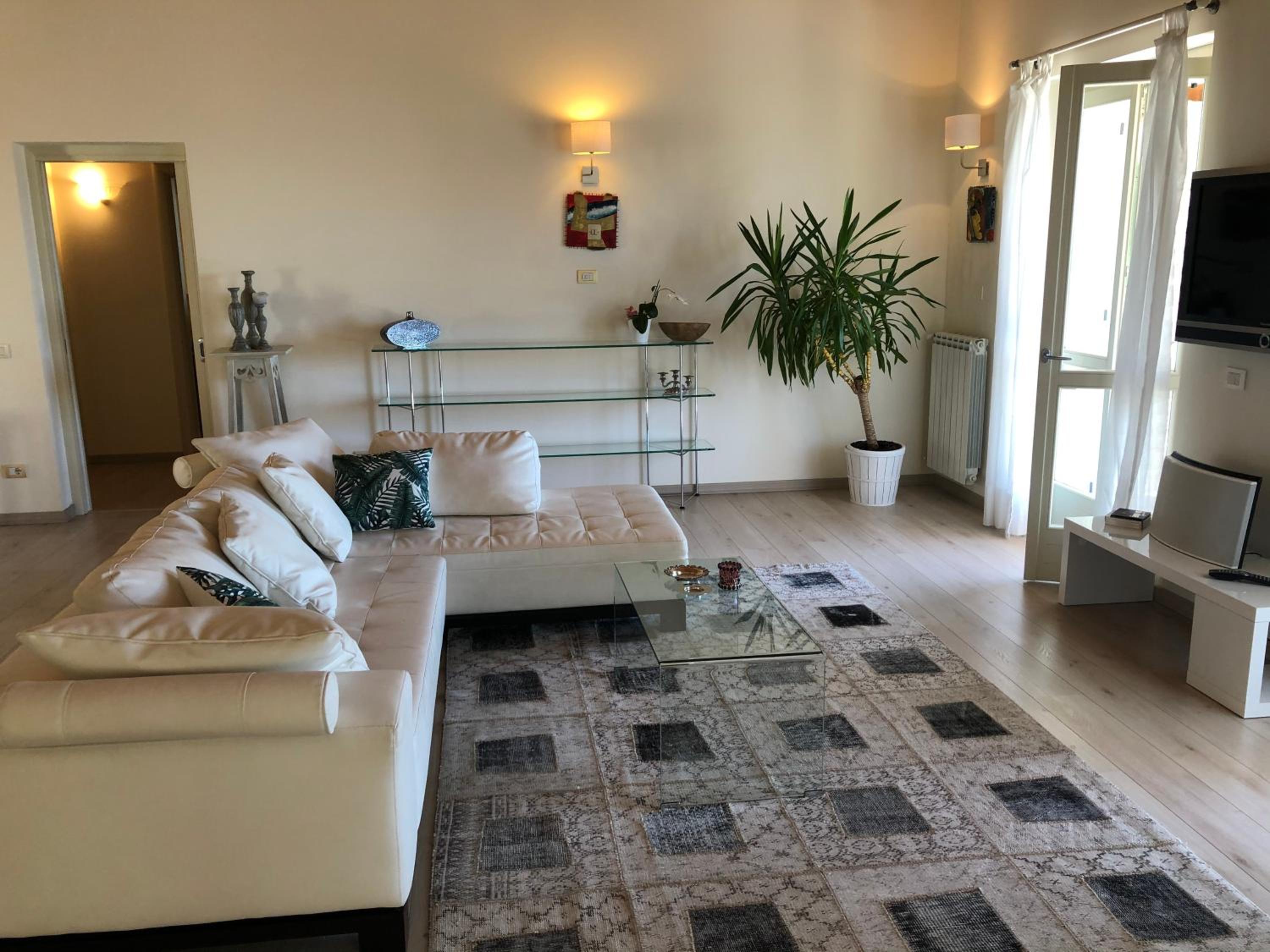 Two-Bedroom Apartment with Lake View