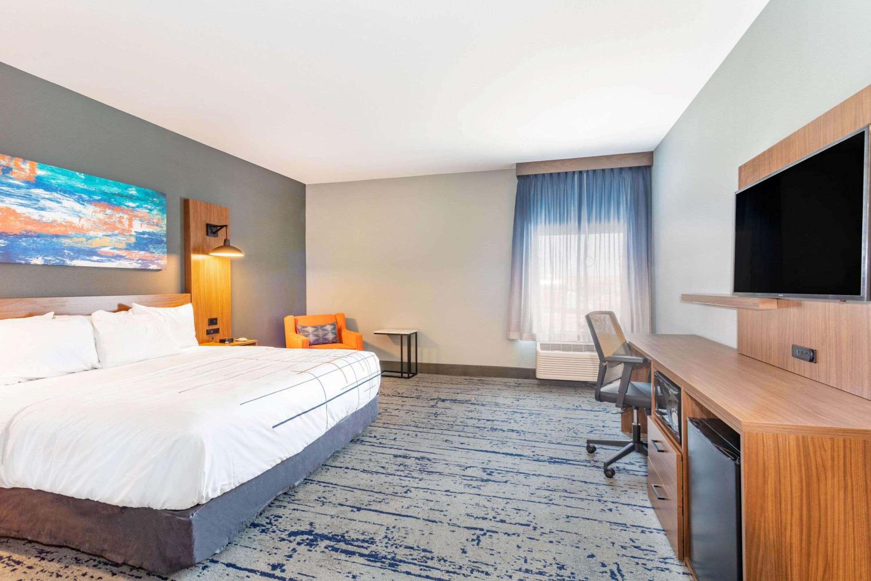 King Room - Mobility Access/Non-Smoking - Photo 1