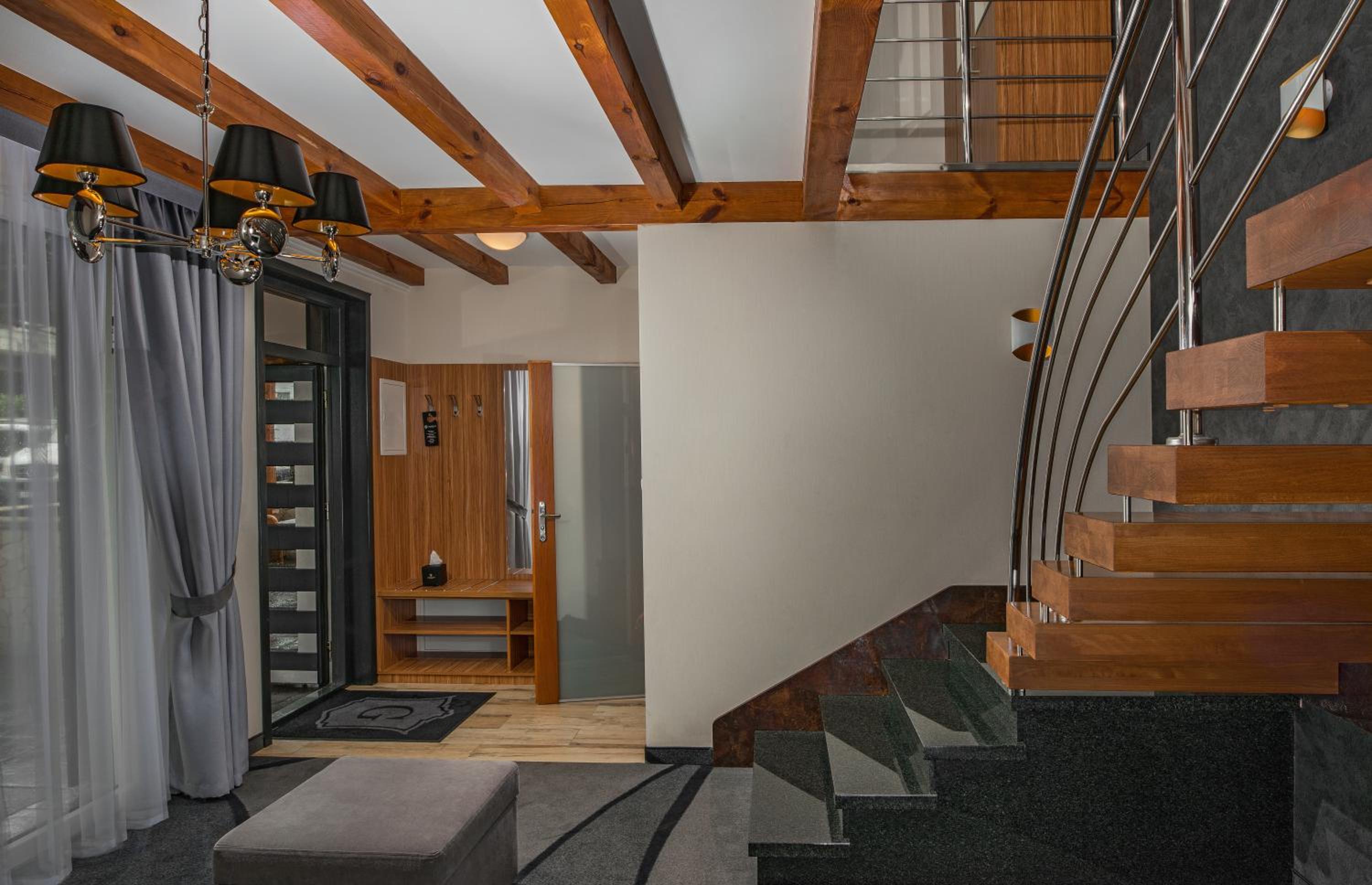 Duplex Apartment - Photo 1