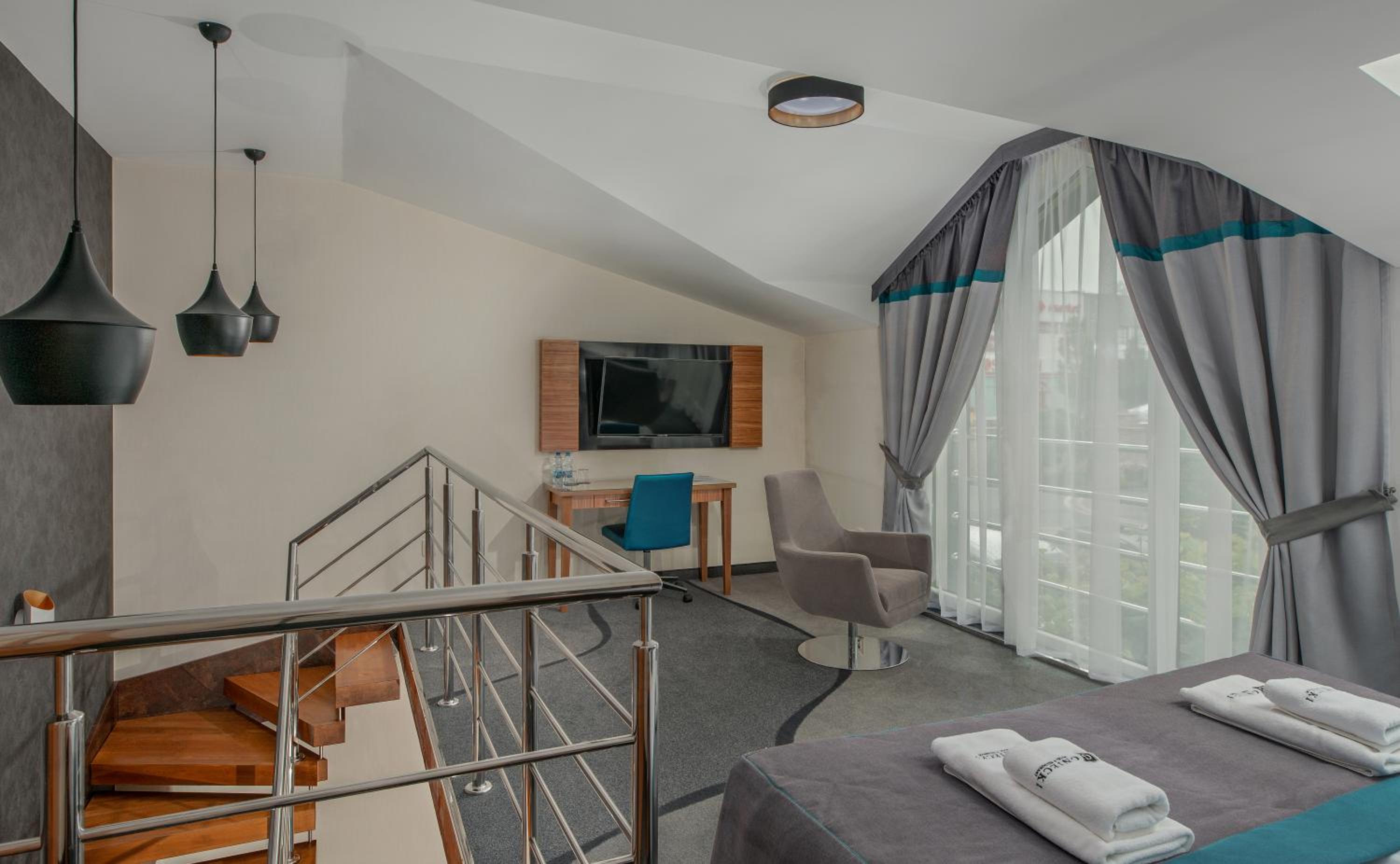 Duplex Apartment - Photo 3