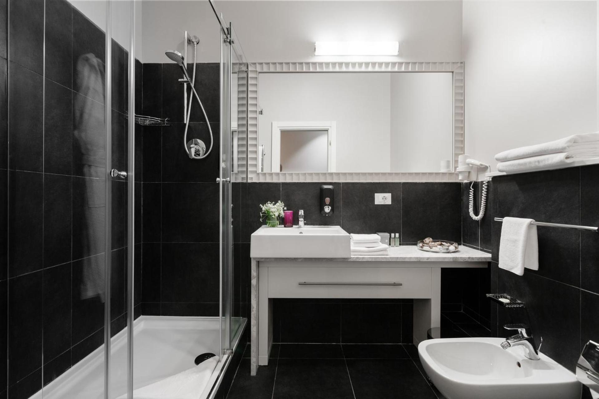 Junior Suite with balcony and kitchen photo 3