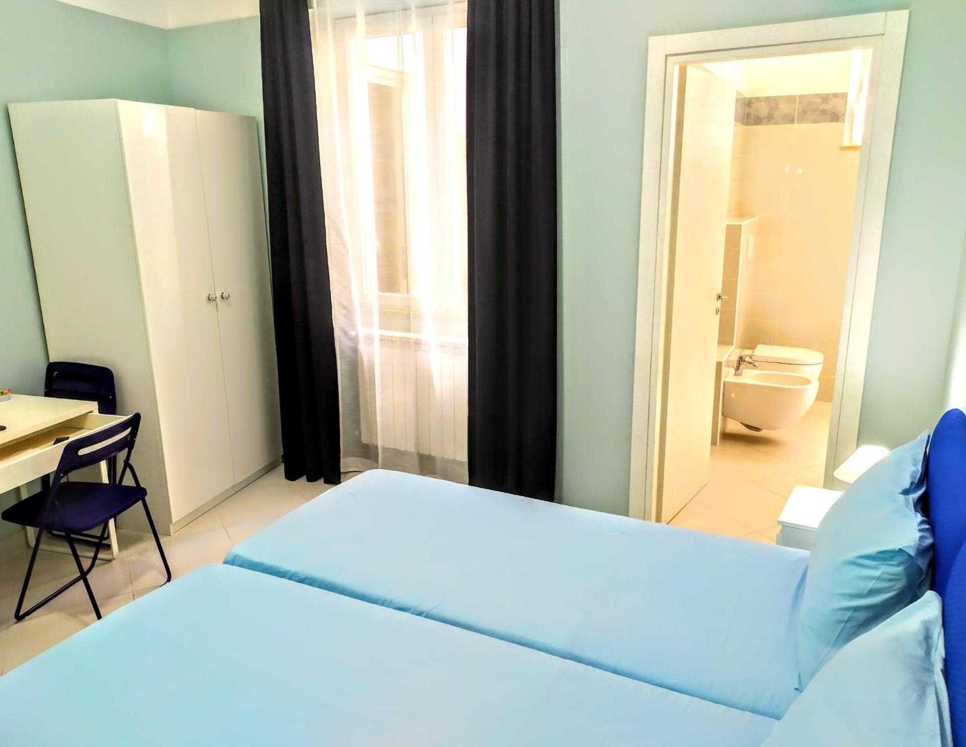 Double or Twin Room with Bathroom