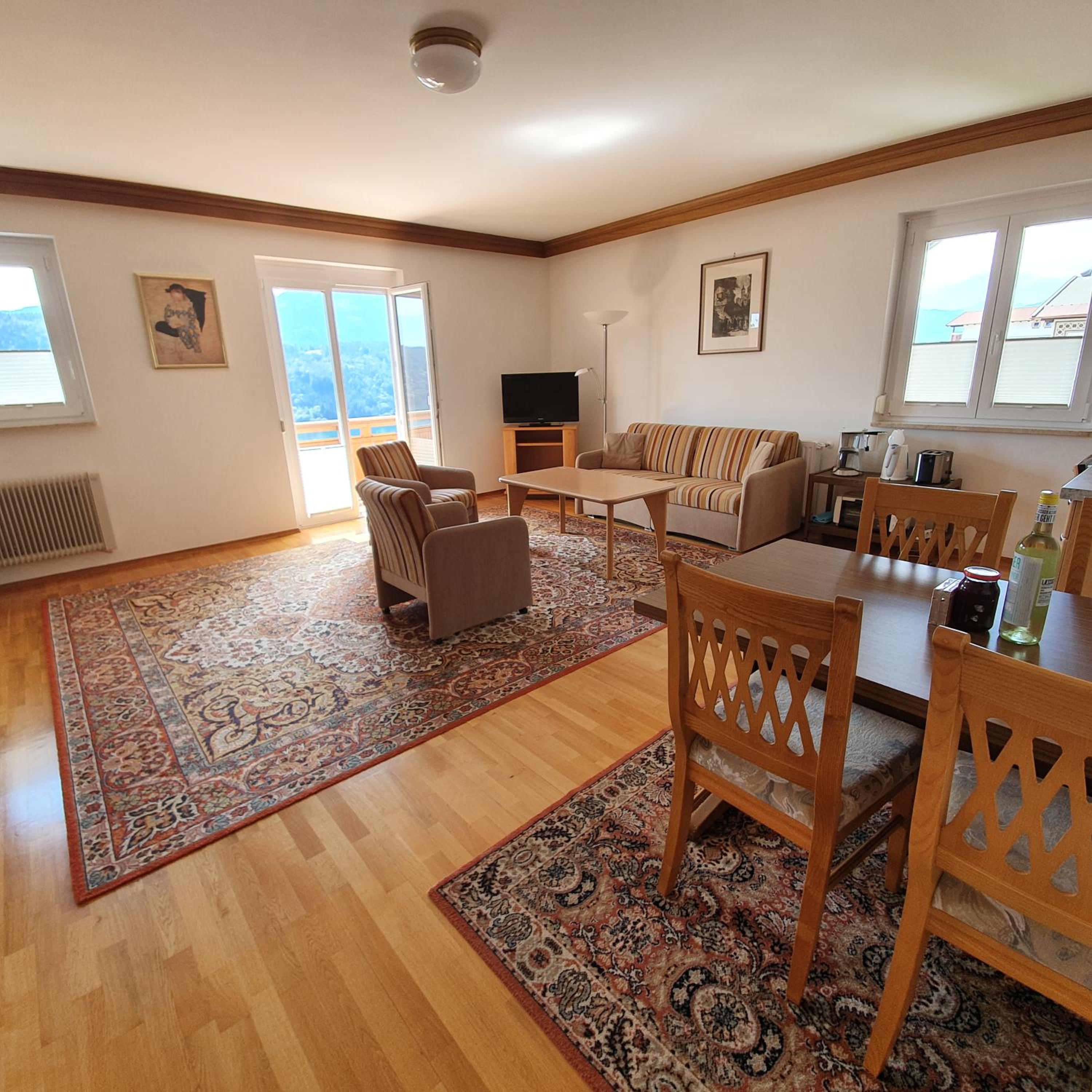 Apartment with Lake View photo 1