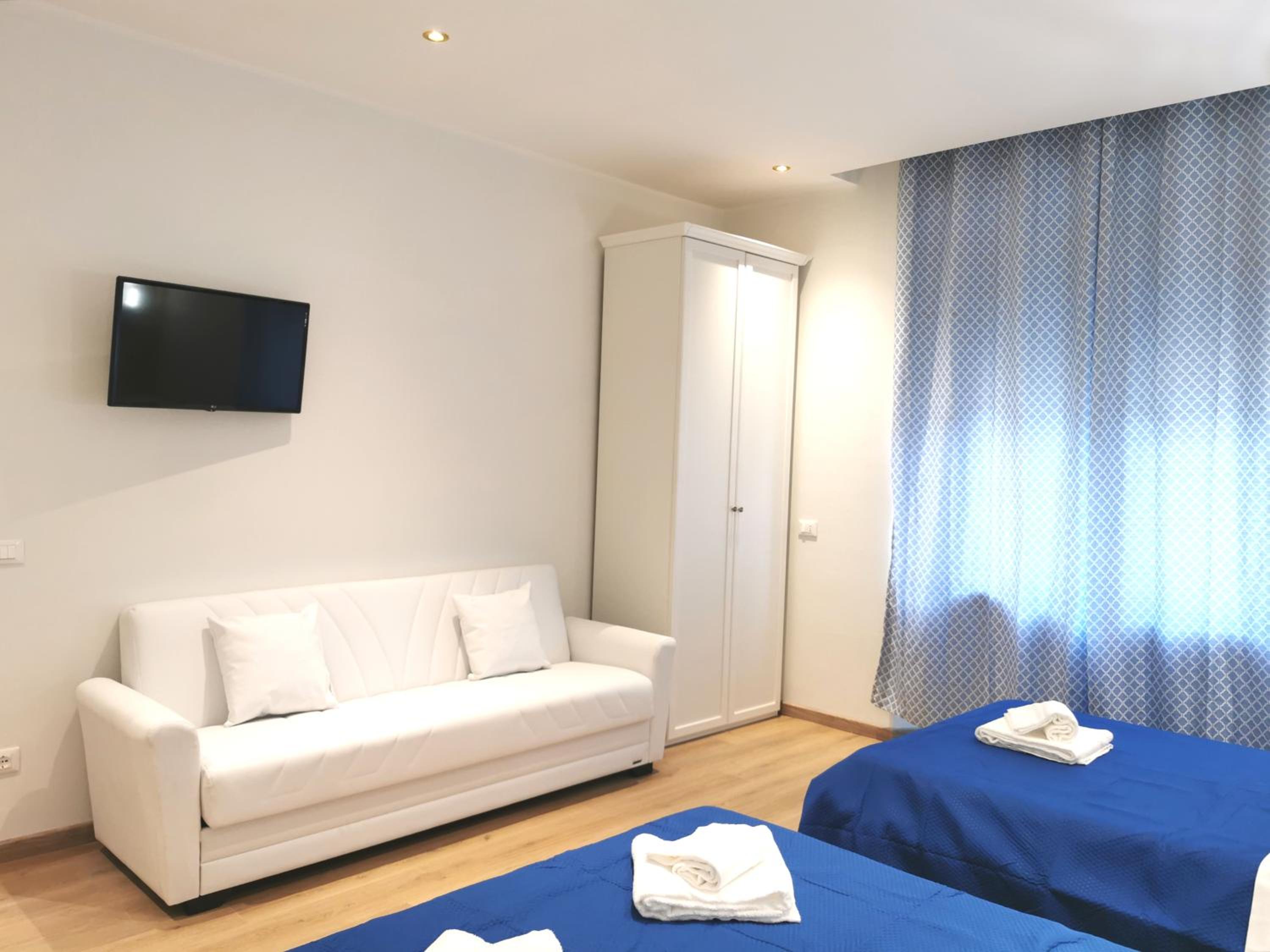 Premium Quadruple Room - Photo 2