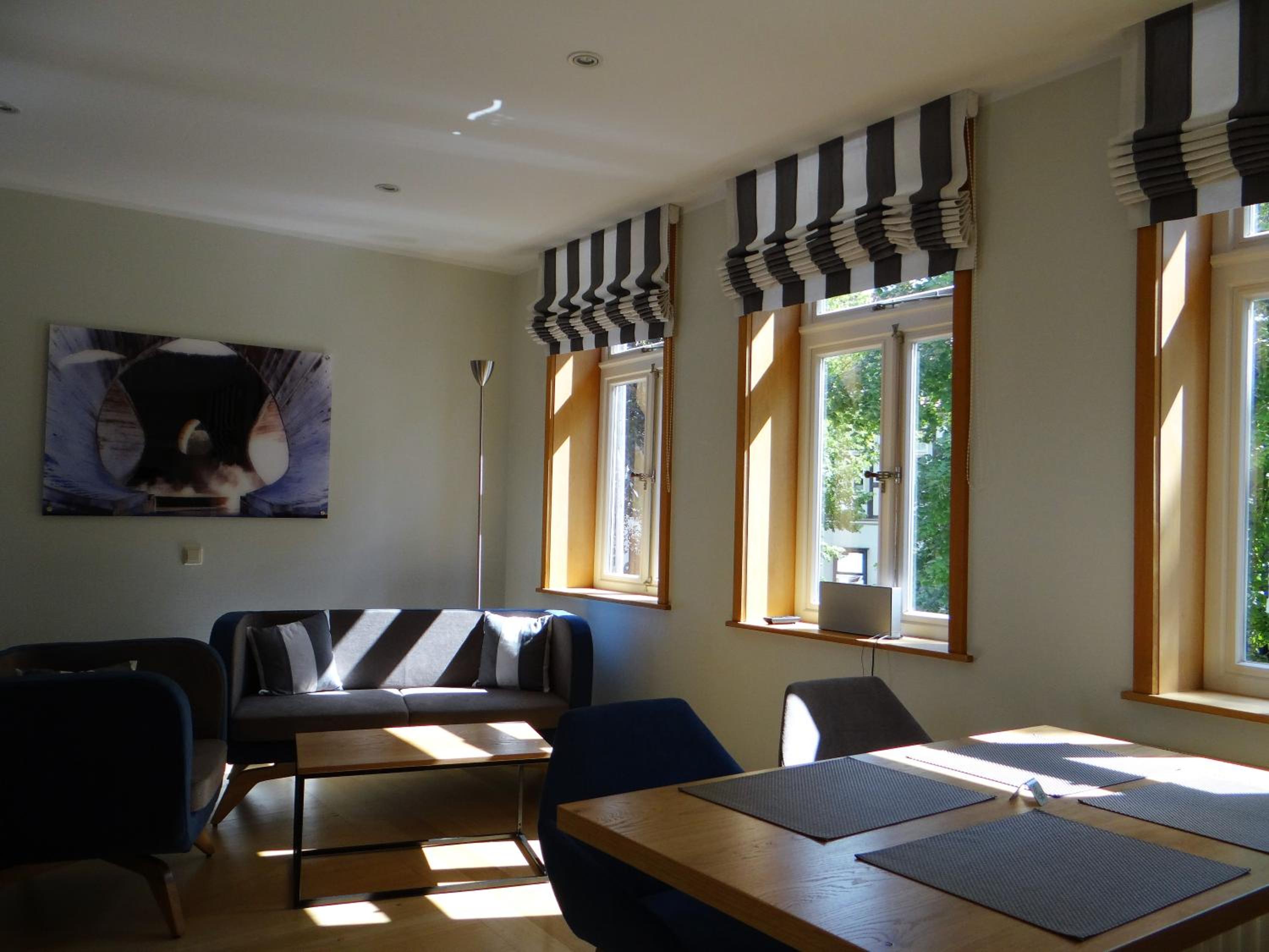 Apartment - Split Level photo 2