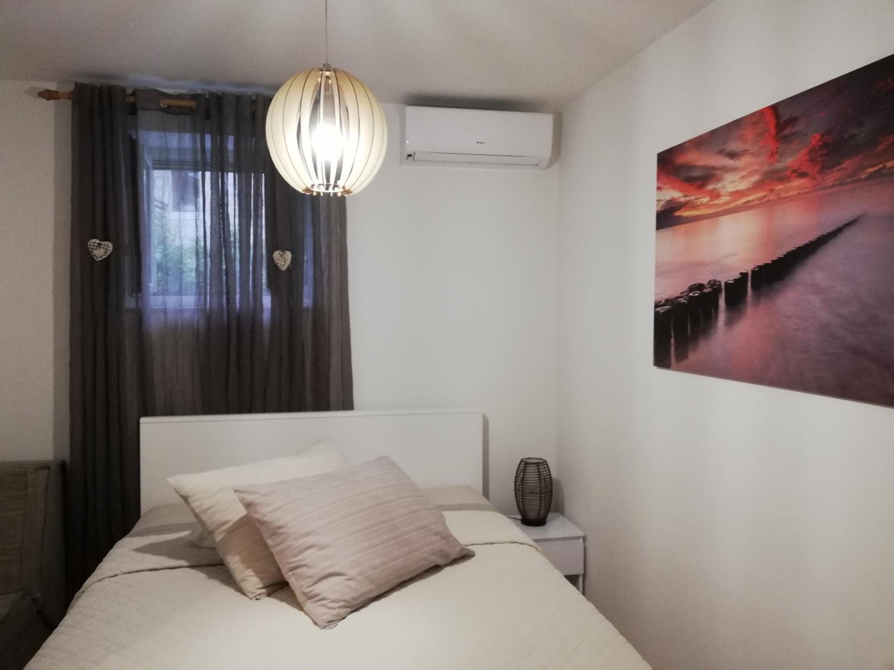 Studio Apartment - Photo 33