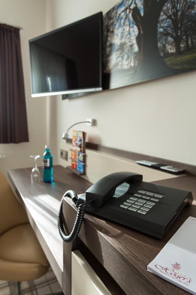 Deluxe Double Room with Shower photo 3