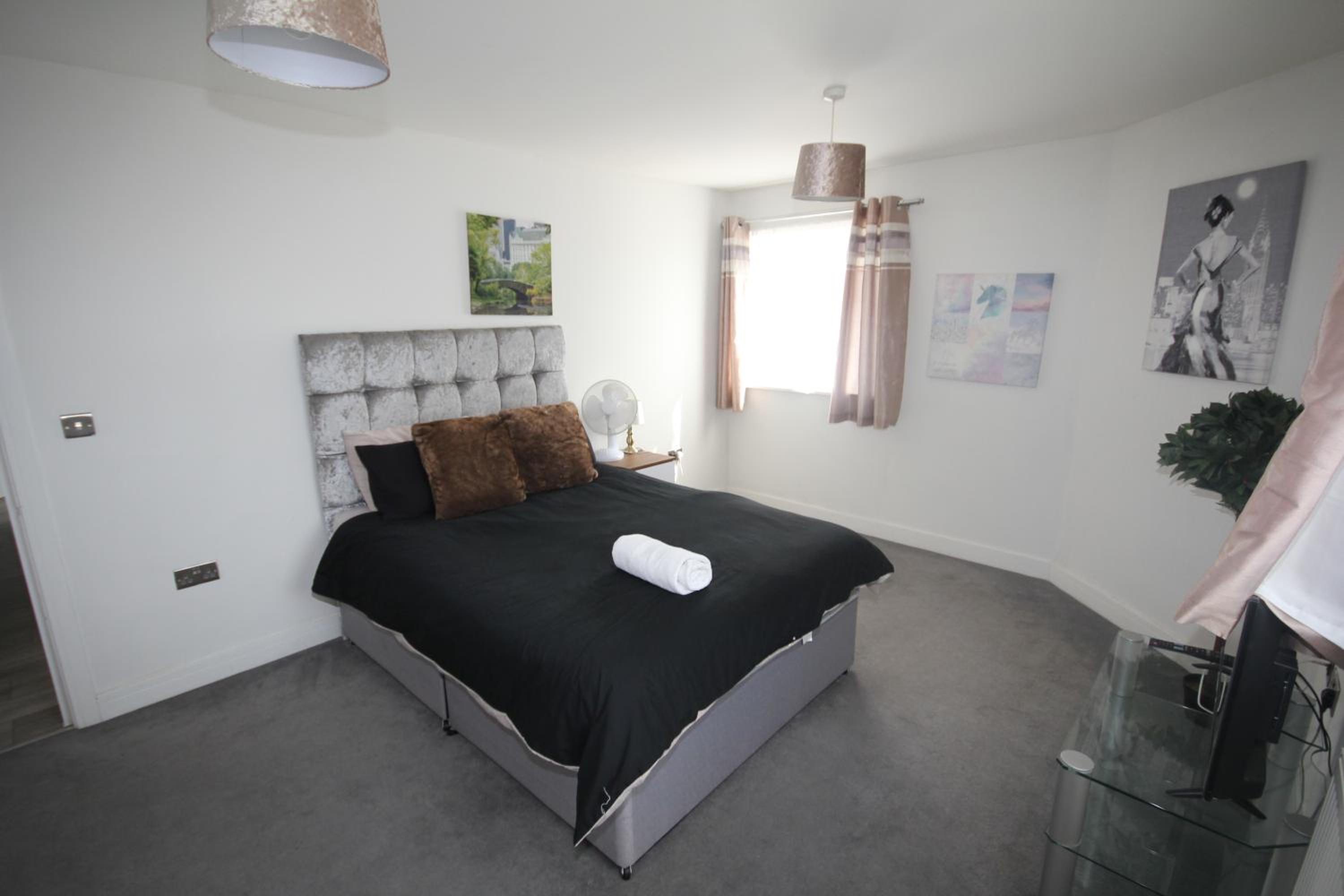 Apartment photo 1