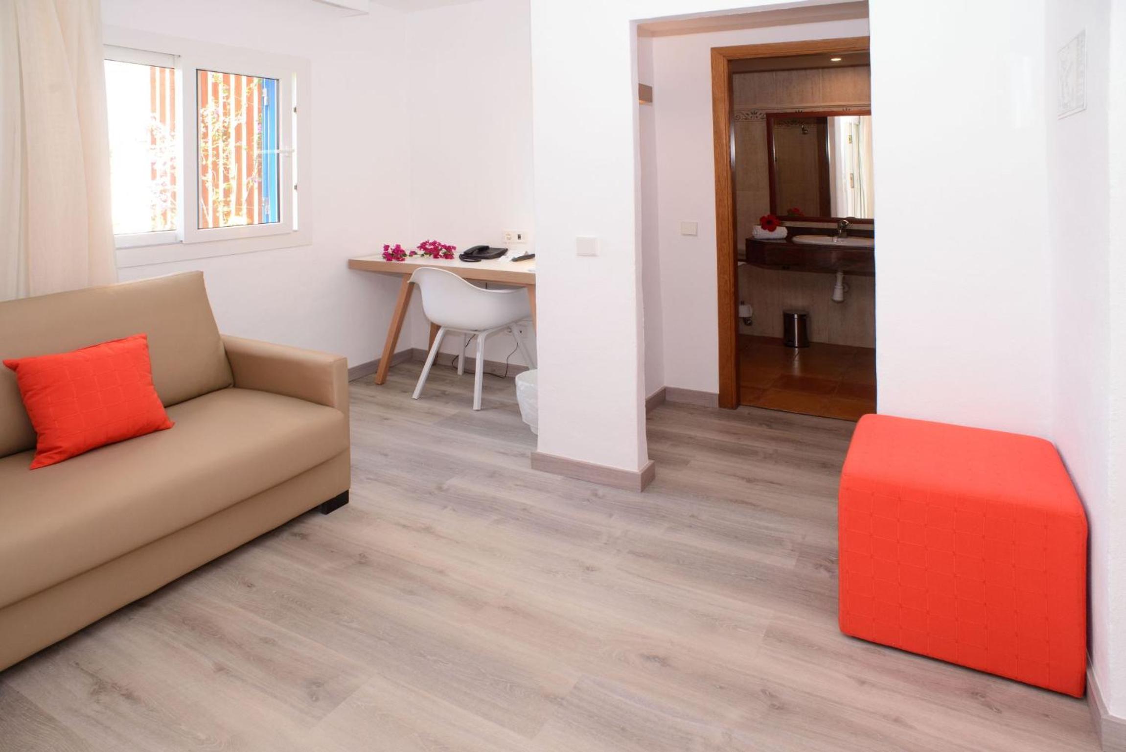 Double Room - Photo 2