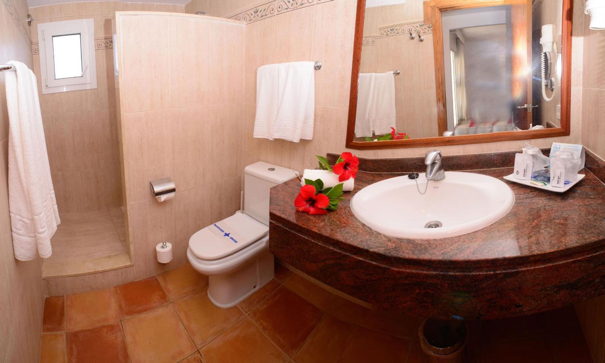 Superior Double Room - Photo 2