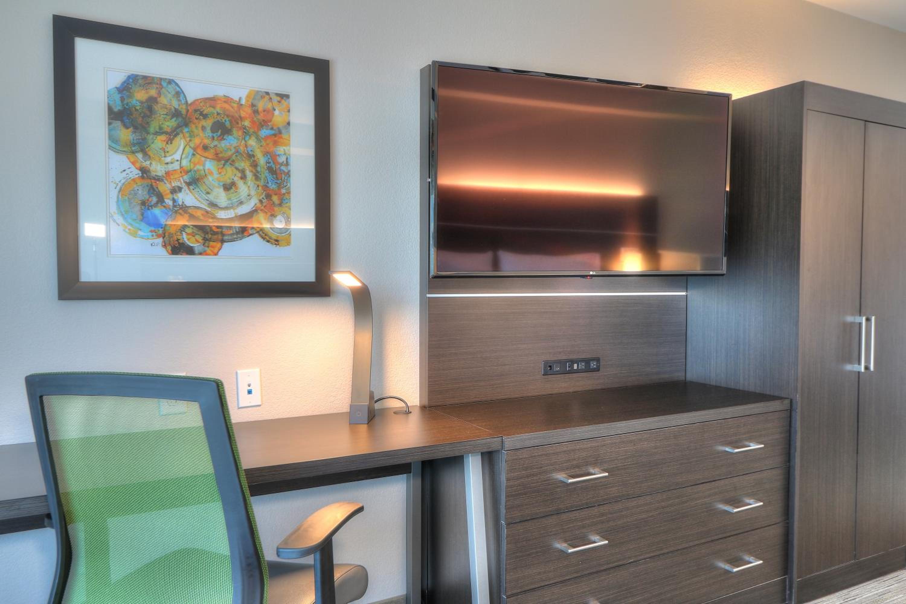 King Suite - Photo 5