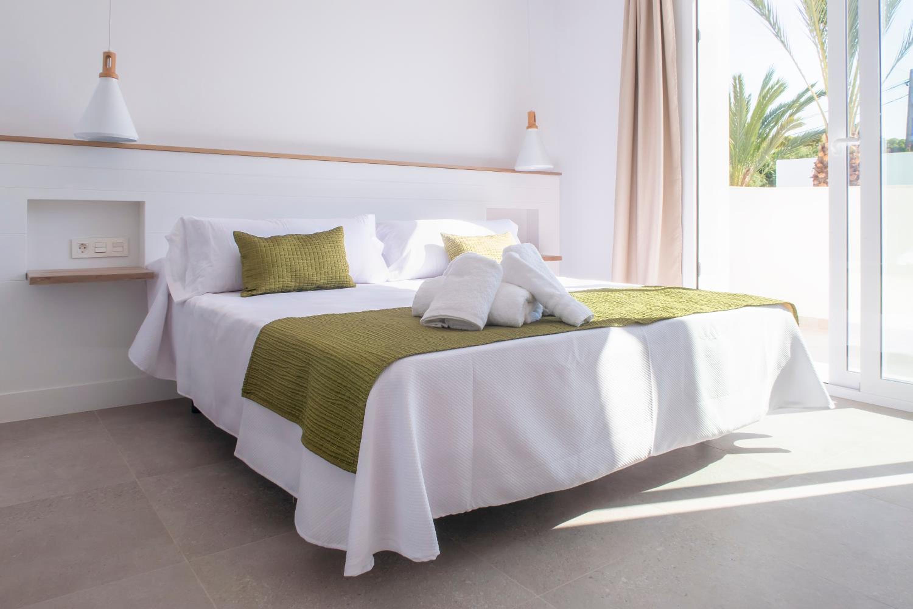 Double or Twin Room with Terrace photo 3