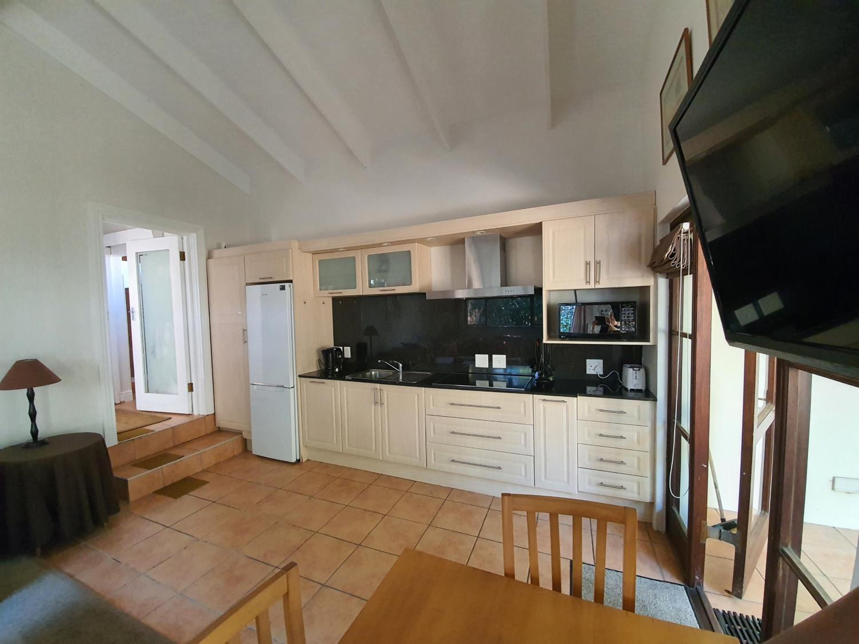 Apartment - Photo 2