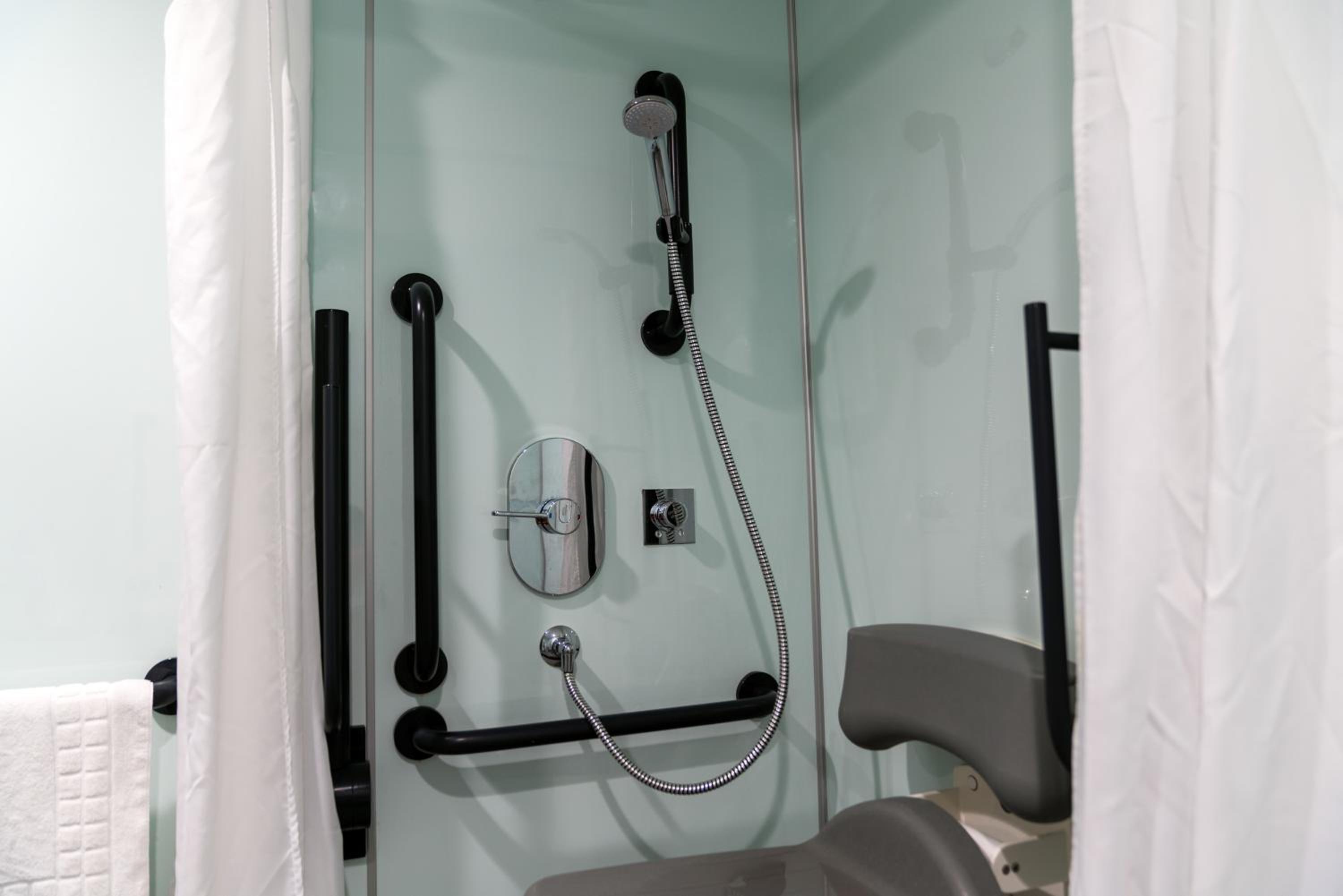 Double Room - Disability Access No window photo 3