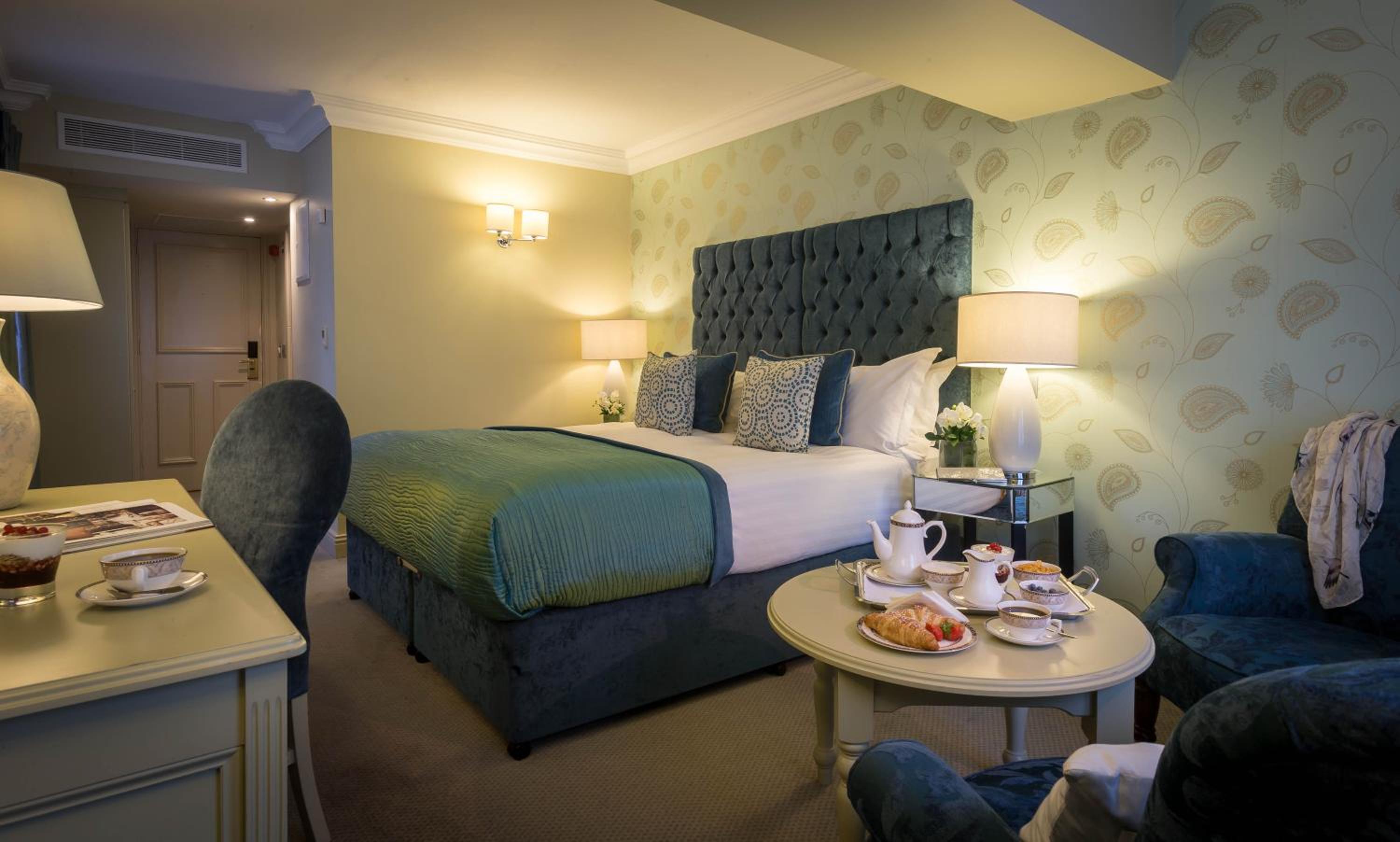 Deluxe Double or Twin Room photo 2