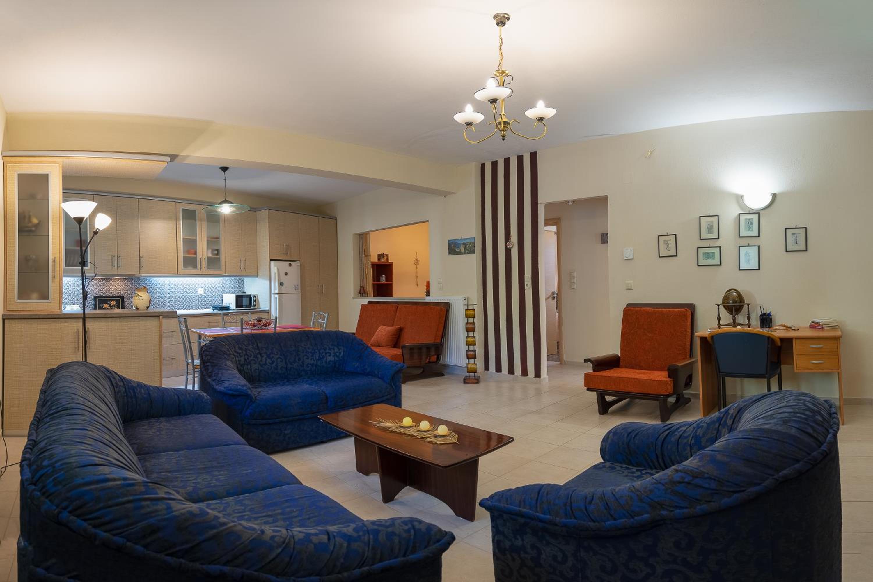 Two-Bedroom Apartment - Photo 25