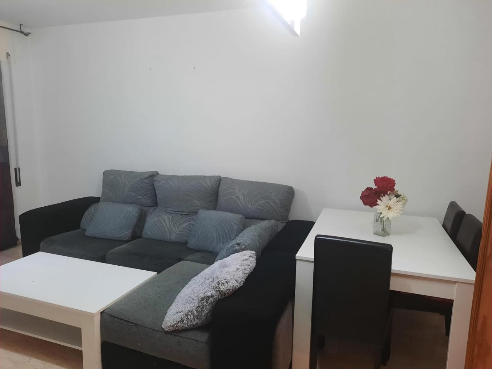 Apartment photo 2
