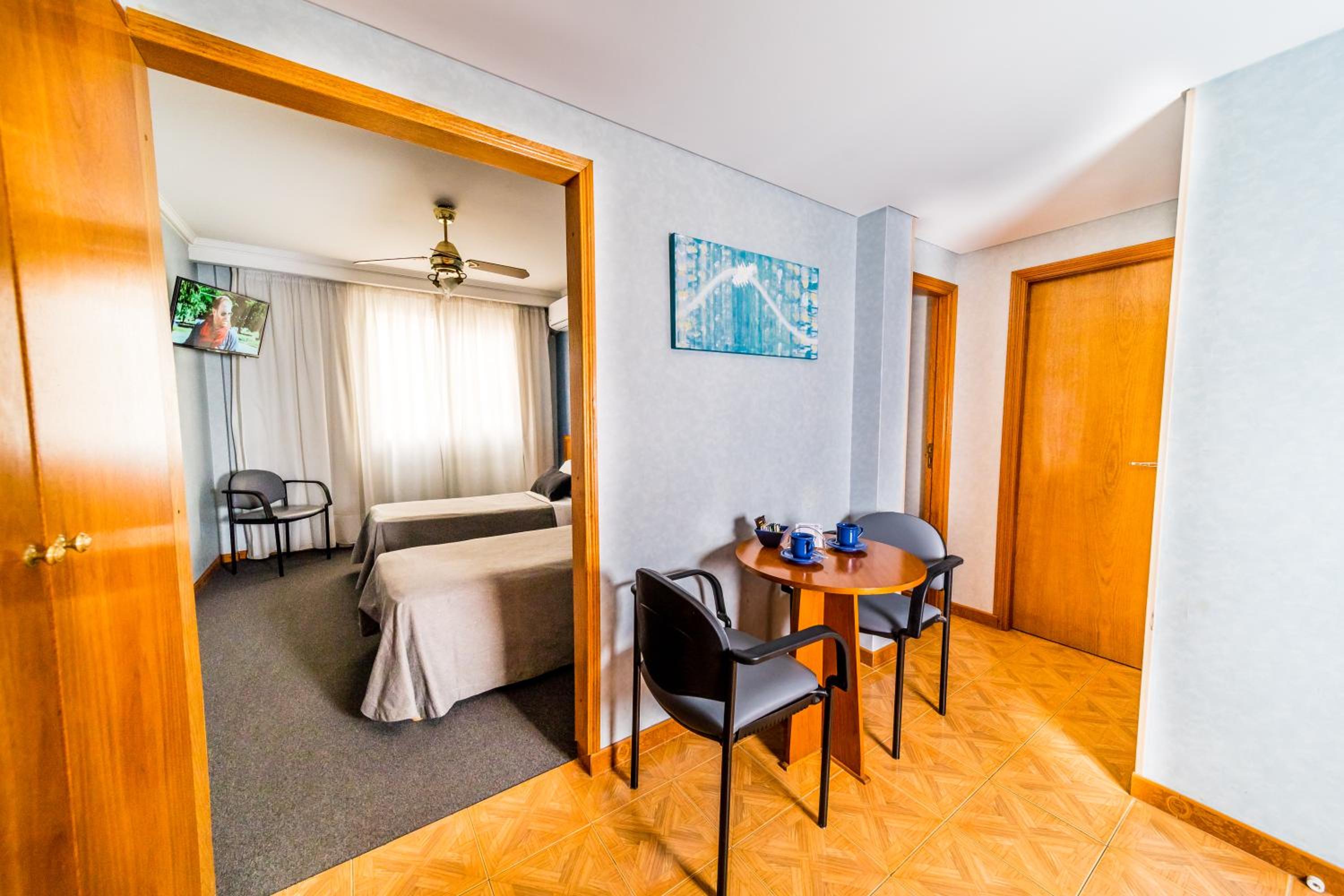 Superior Quadruple Room photo 2