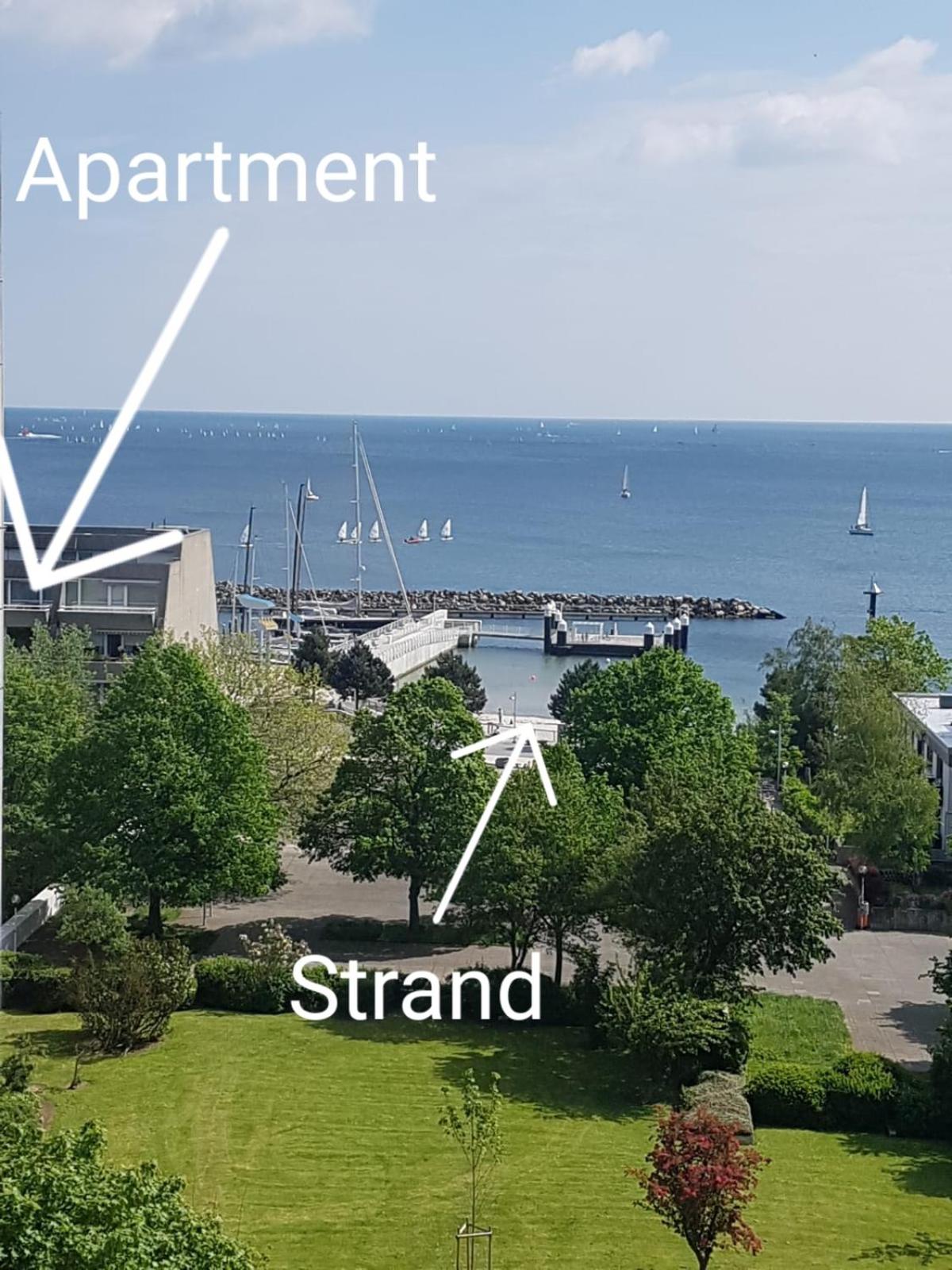 Apartment with Balcony photo 3