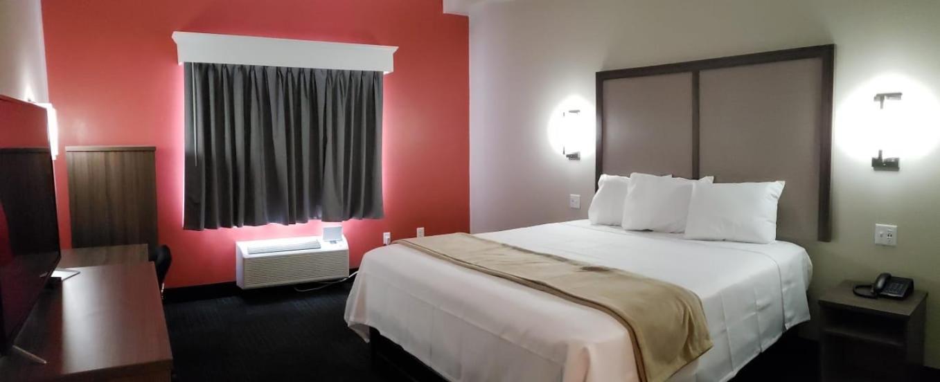 King Suite - Photo 1