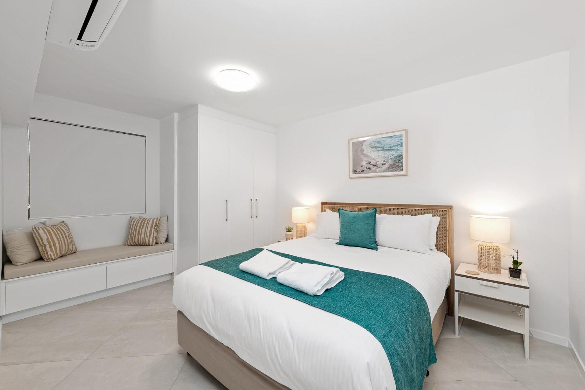Four Bedroom Deluxe Apartment with Ocean View photo 2