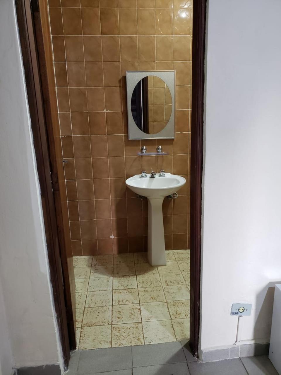 One-Bedroom Suite - Photo 8