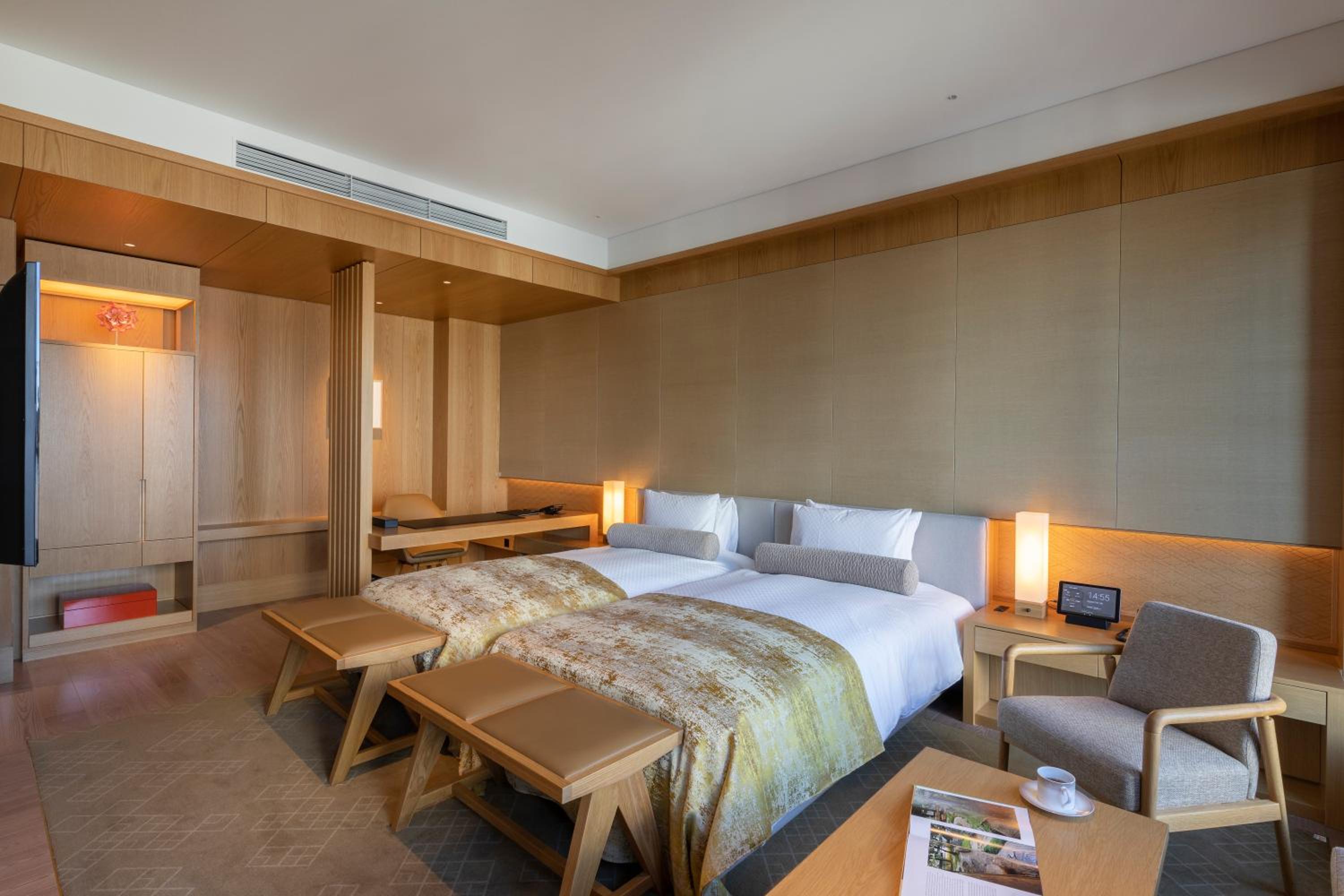 [Heritage] Twin Junior Suite with View Bath- No Club Lounge Access, No Heritage Benefit photo 2