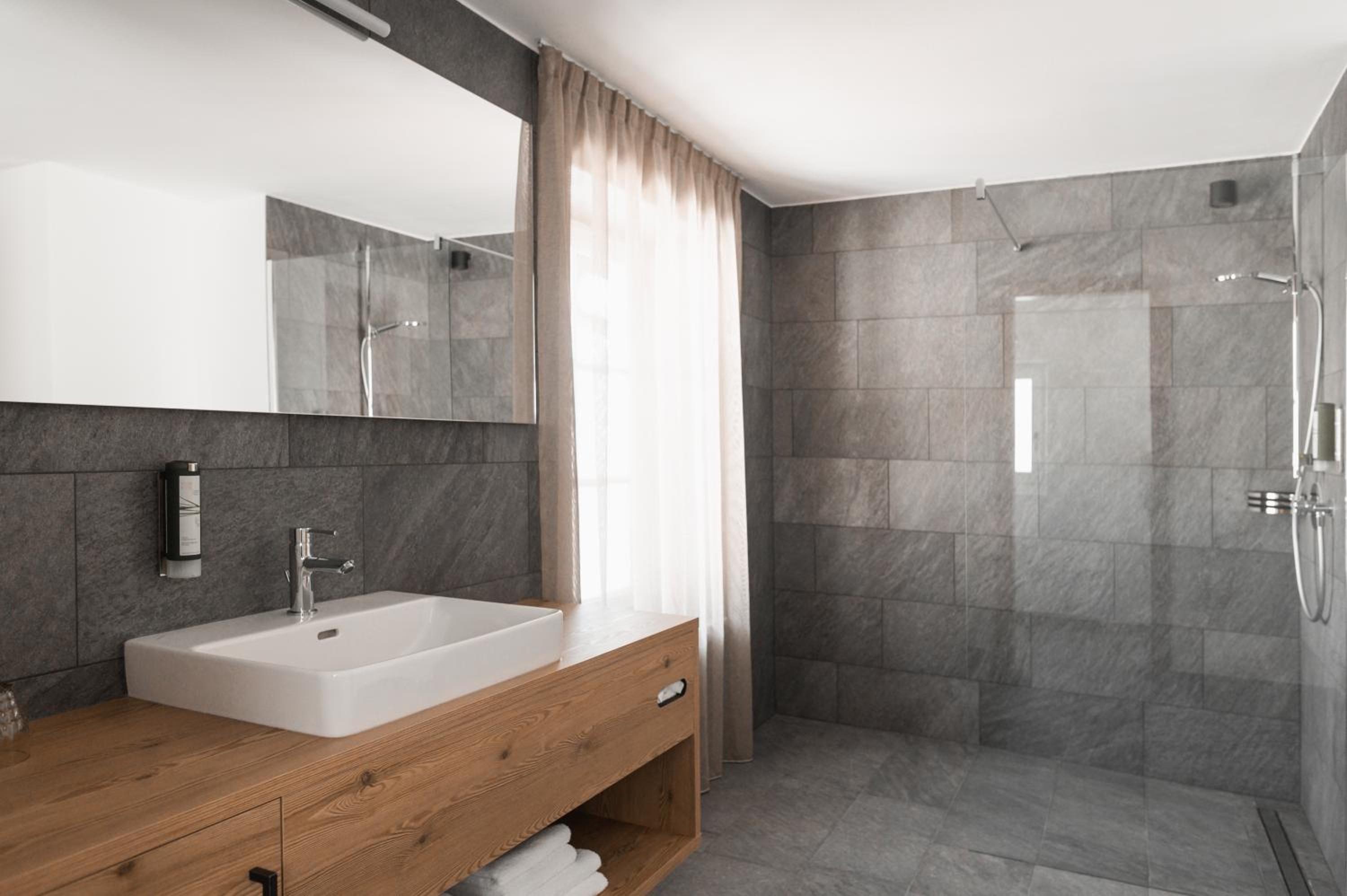 Double Room - Photo 11