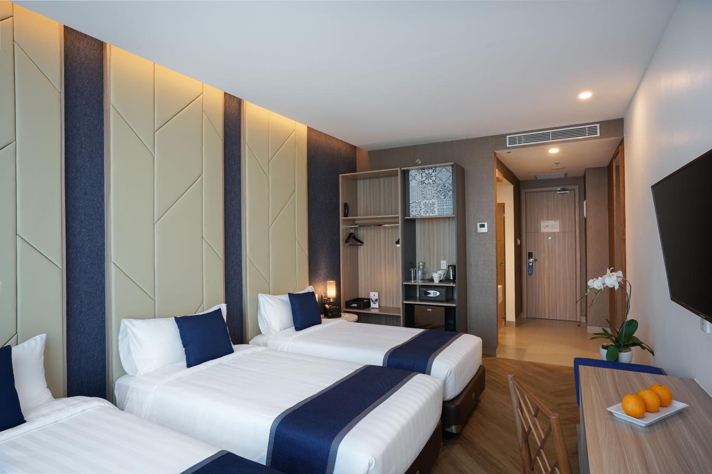 Deluxe Triple Room - Photo 3